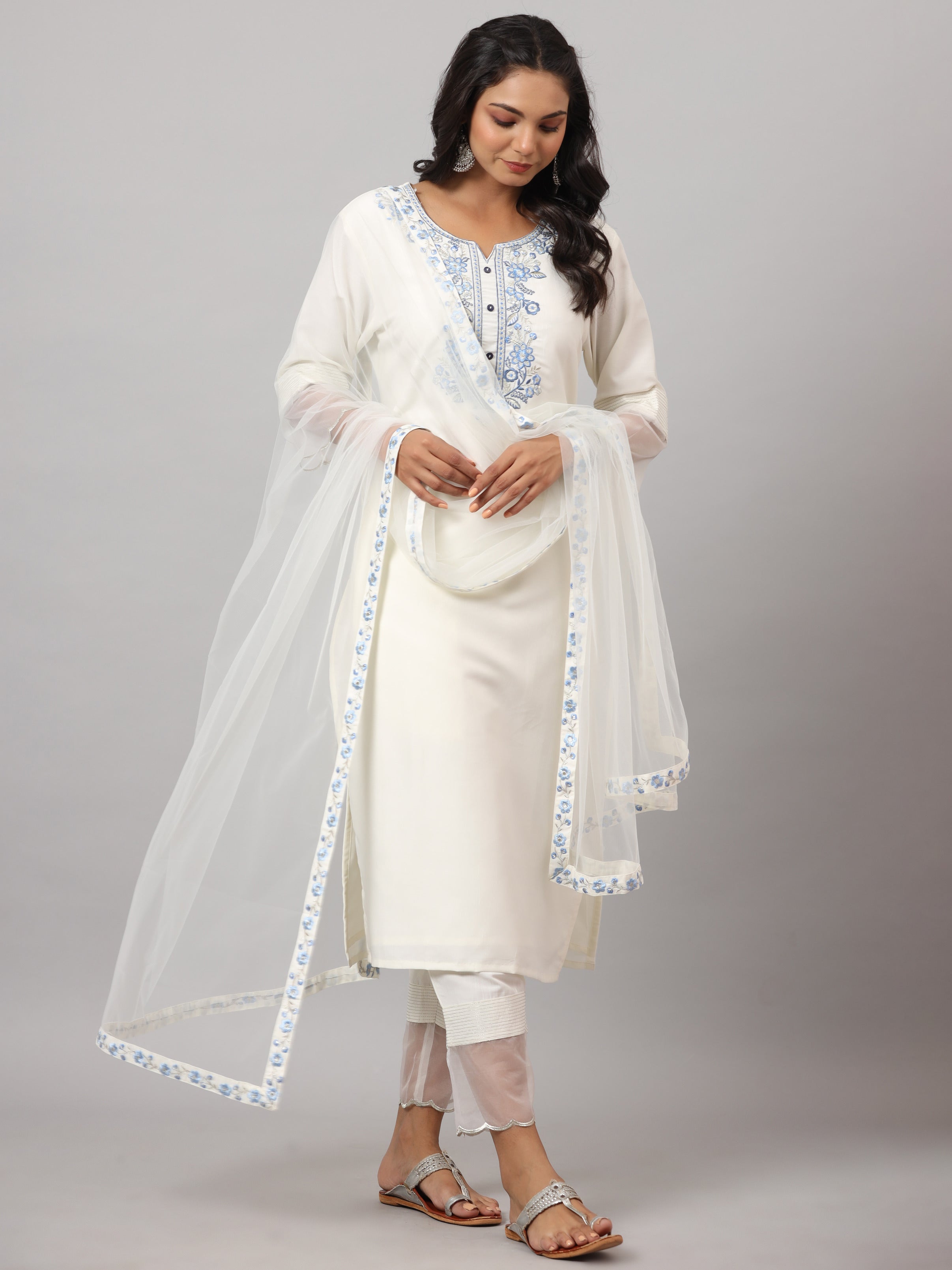 Juniper Women White Chinnon Solid Embroidered Kurta Set