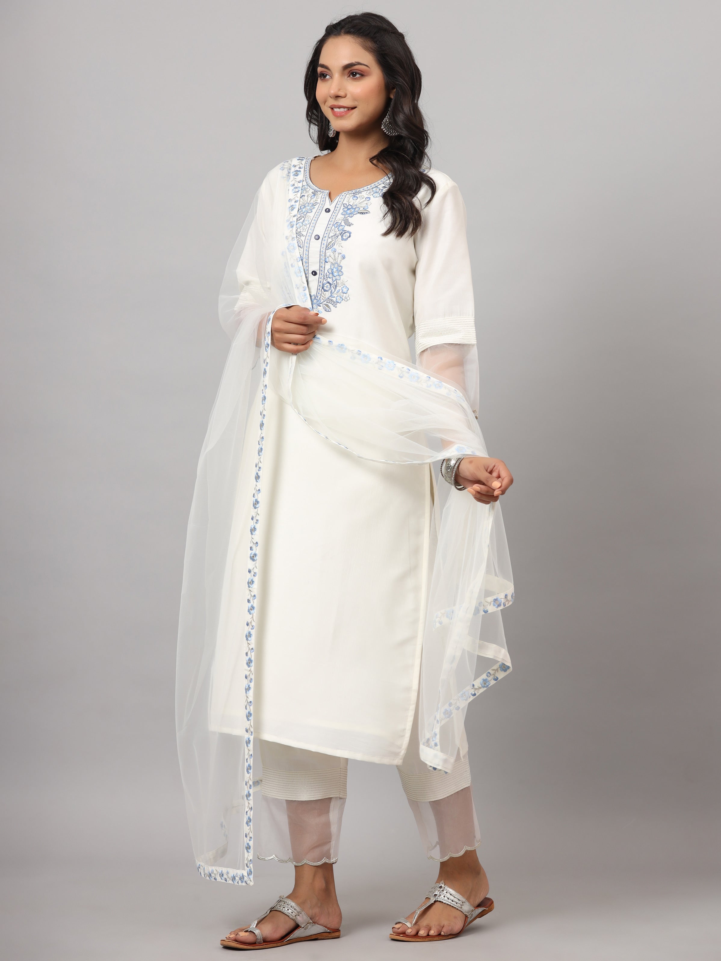 Juniper Women White Chinnon Solid Embroidered Kurta Set