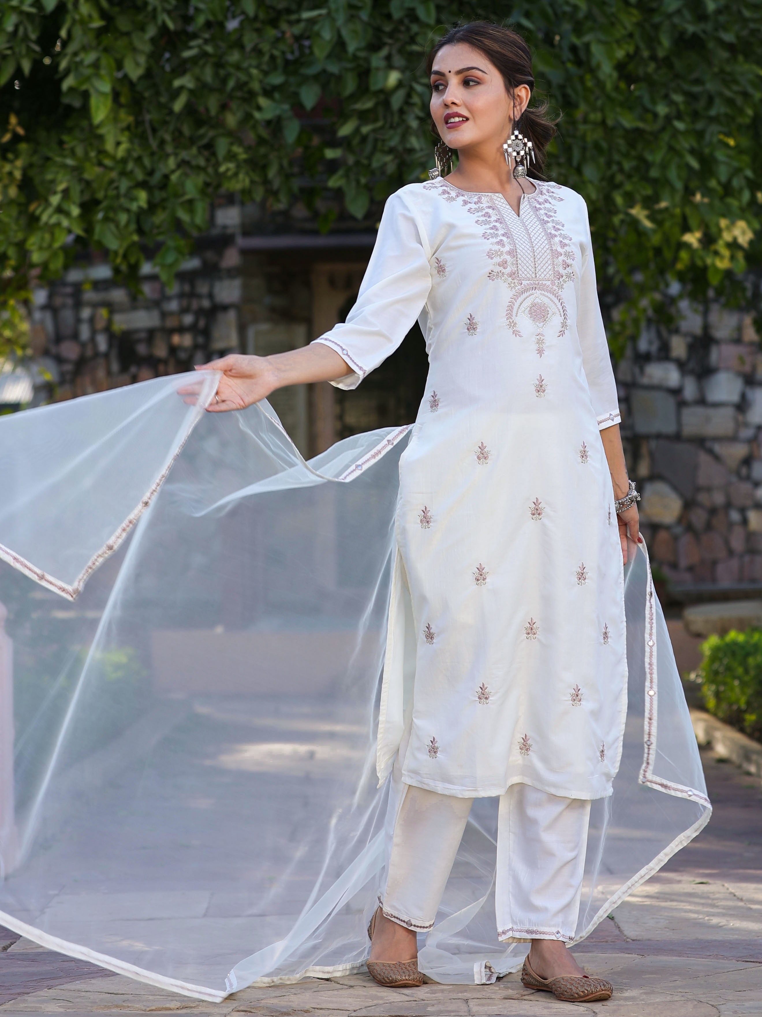 Juniper Women’s Off-White Chinnon Embroidered Kurta Pant Dupatta Set