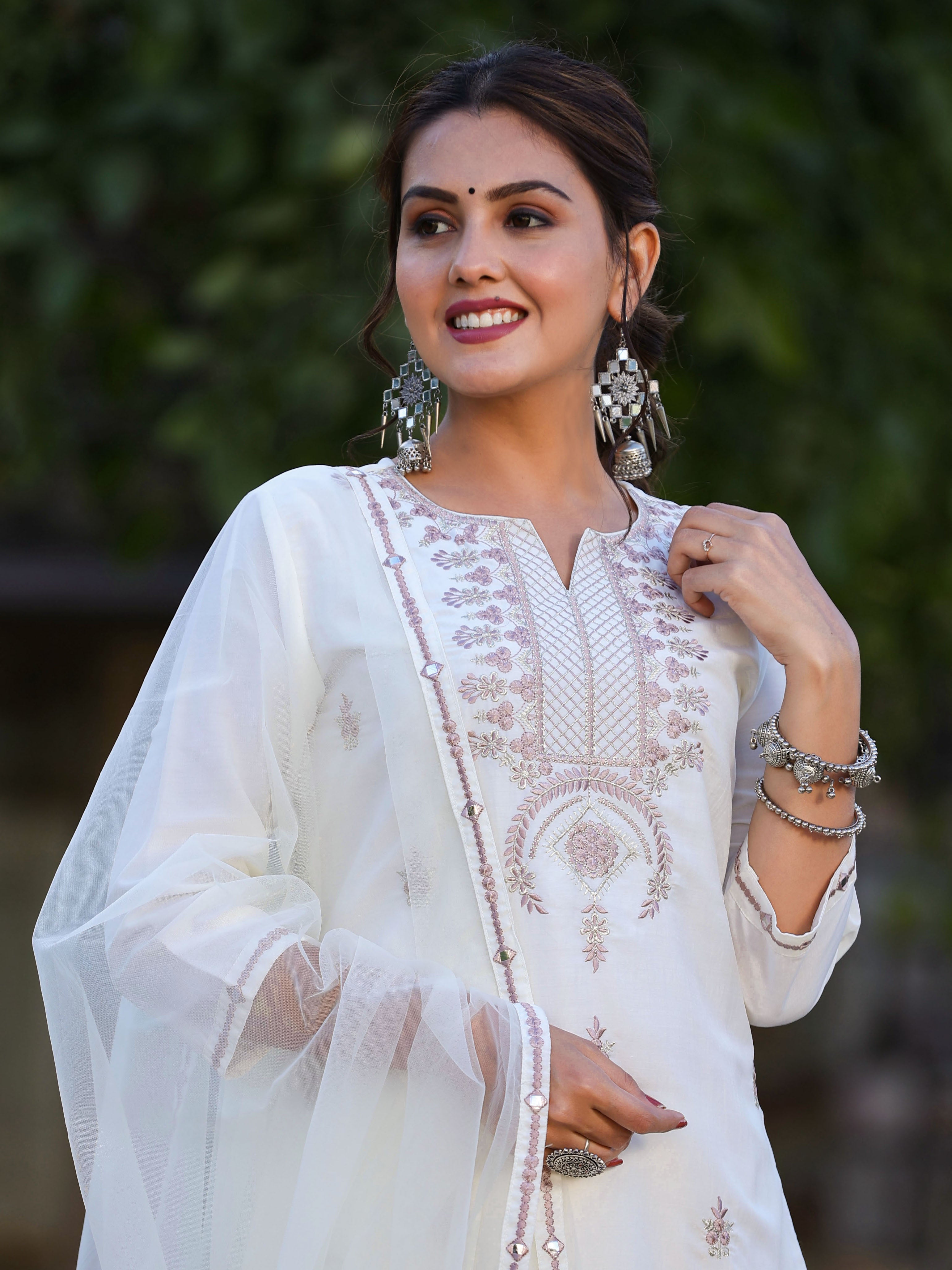 Juniper Women’s Off-White Chinnon Embroidered Kurta Pant Dupatta Set