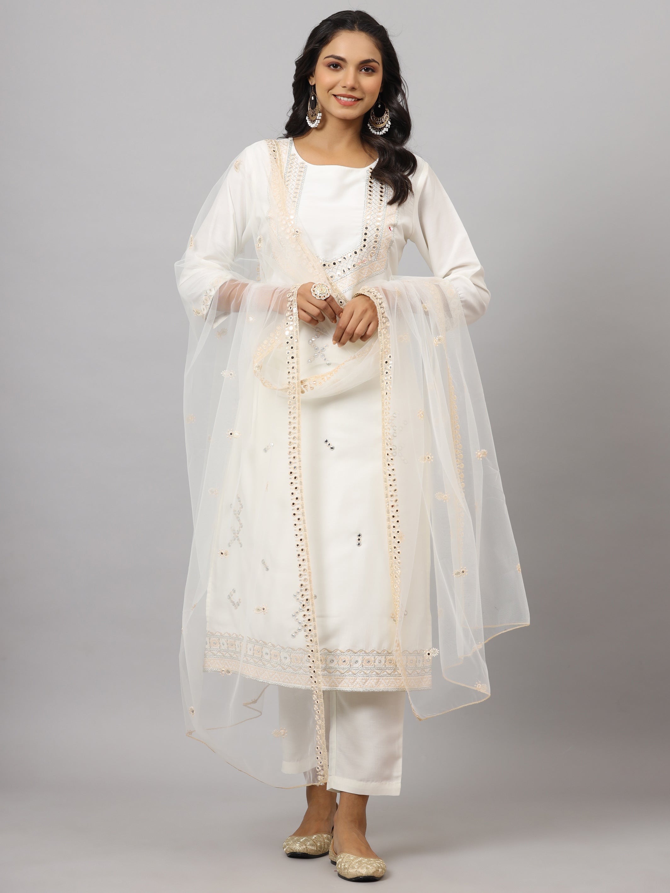 Juniper Women White Chinnon Solid Embroidered Kurta Set