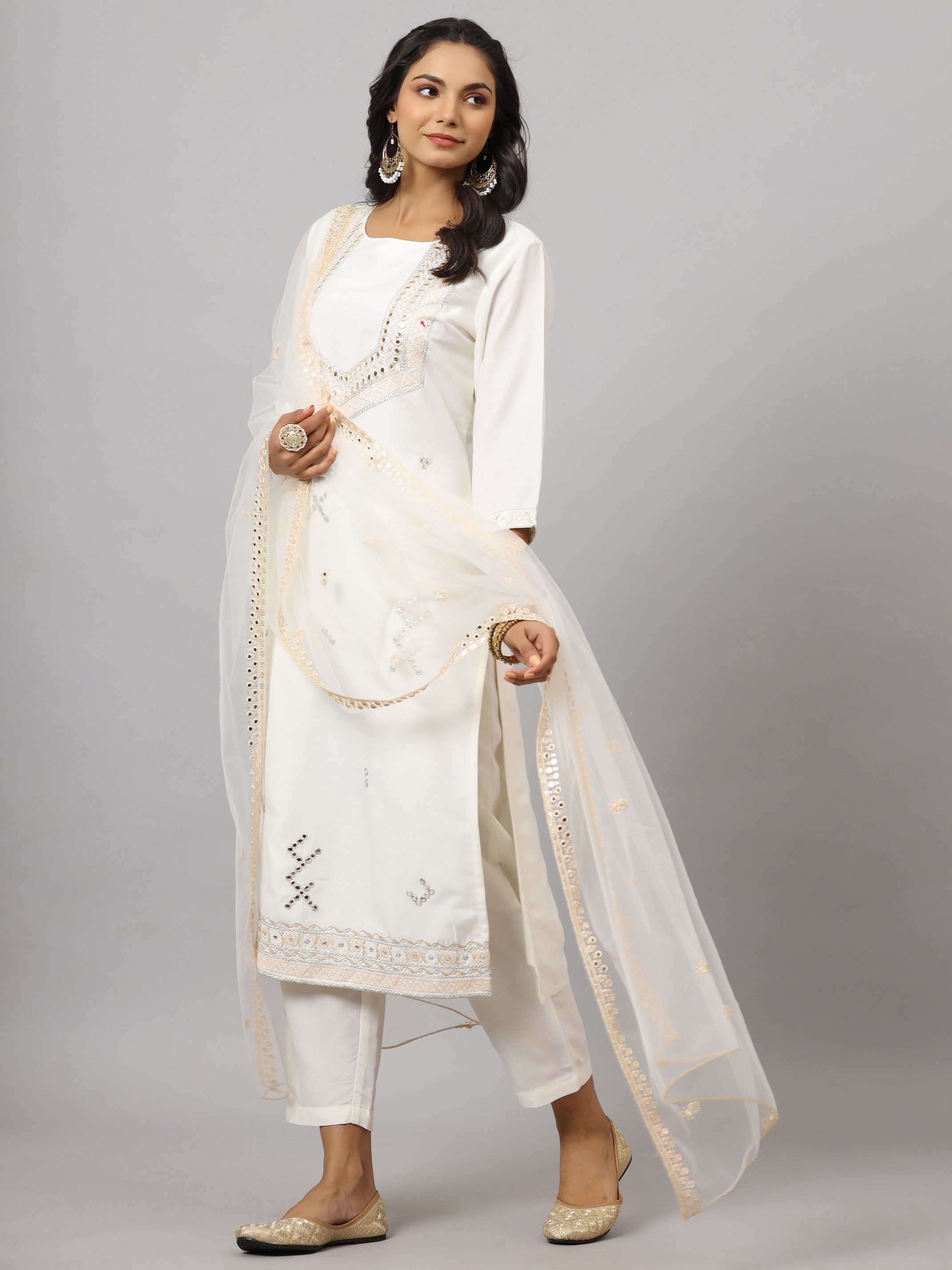 Juniper Women White Chinnon Solid Embroidered Kurta Set