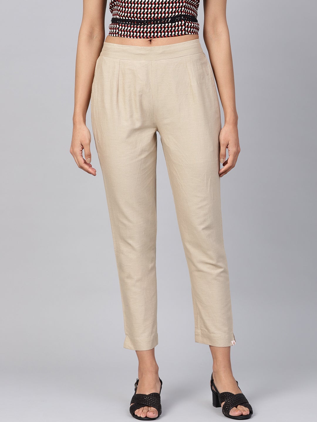 Juniper Sand Grey Solid Cotton Flex Slim Fit Women Pants With Two Pockets