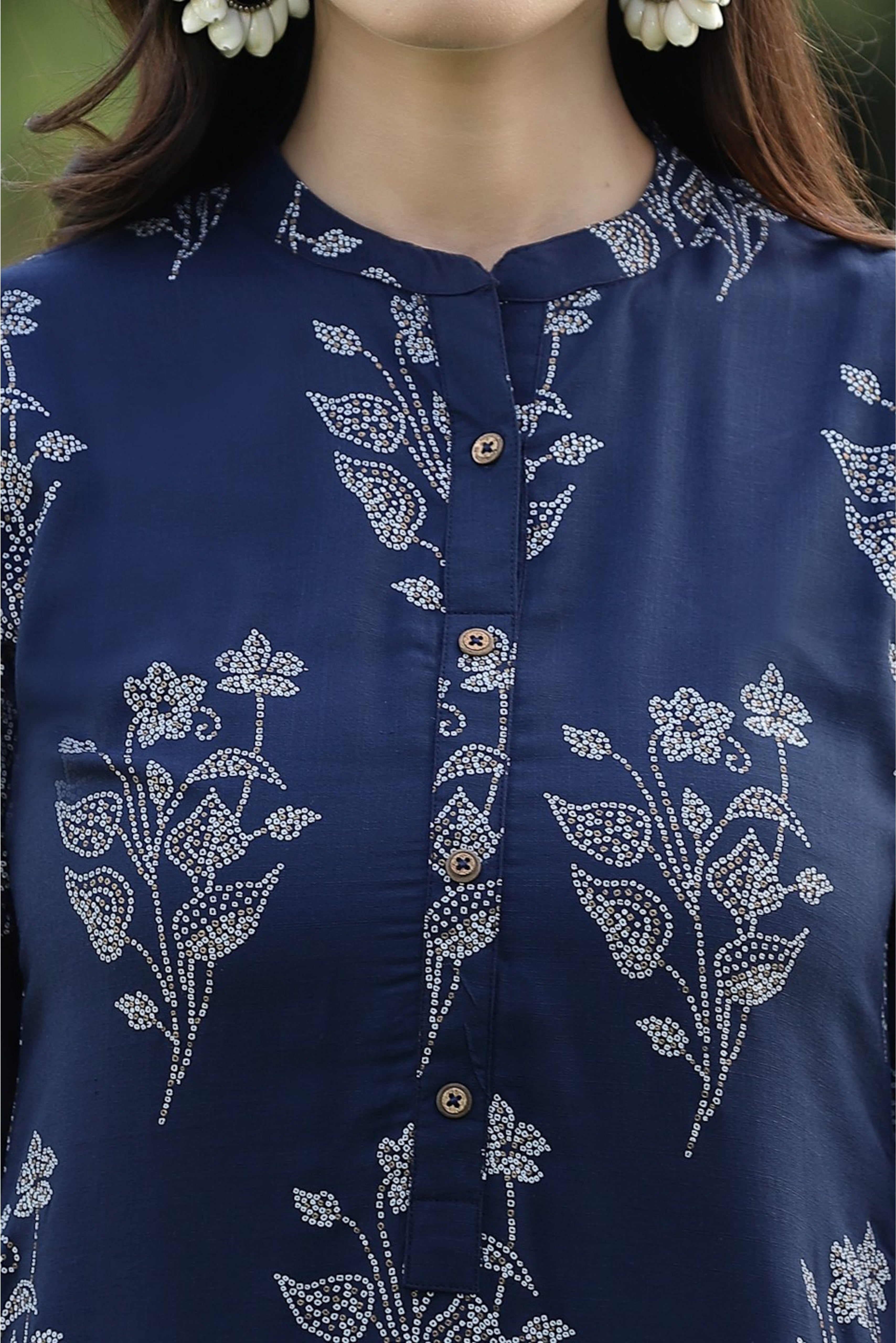 Juniper Indigo Bandhani Printed Rayon Slub Straight Kurta With Buttons