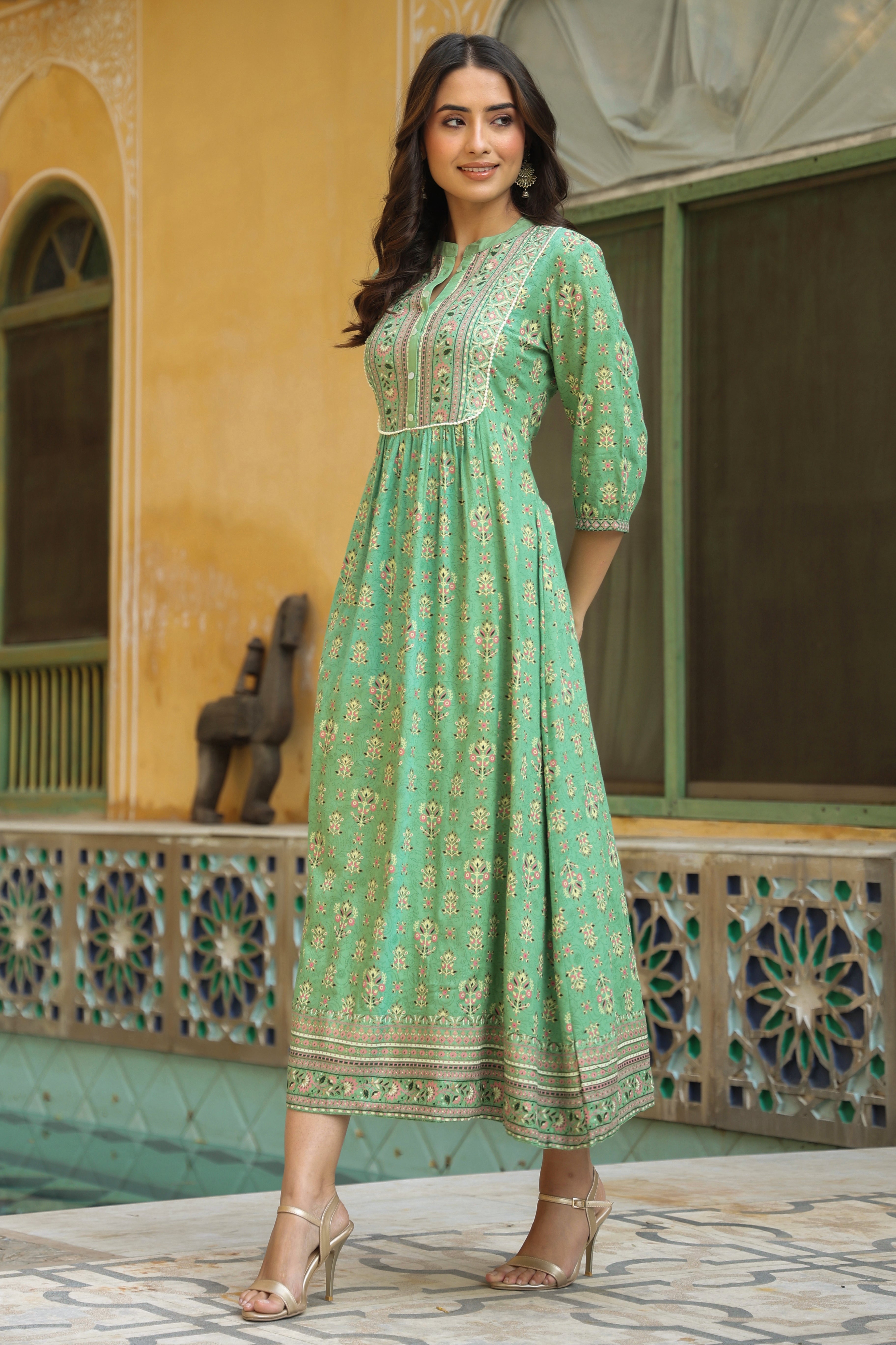 Juniper Women`s Pistagreen Rayon Printed A-Line Dress