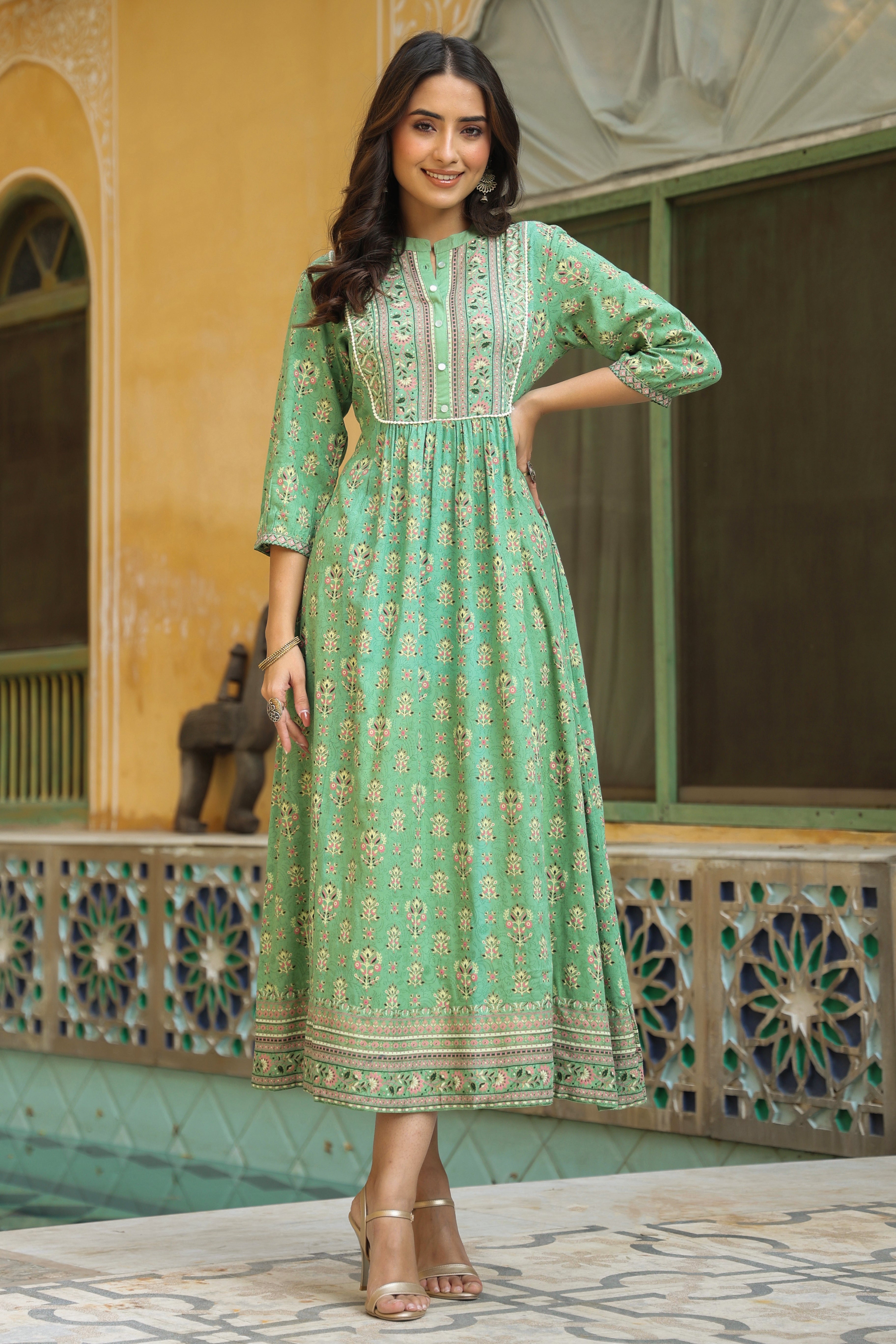 Juniper Women`s Pistagreen Rayon Printed A-Line Dress