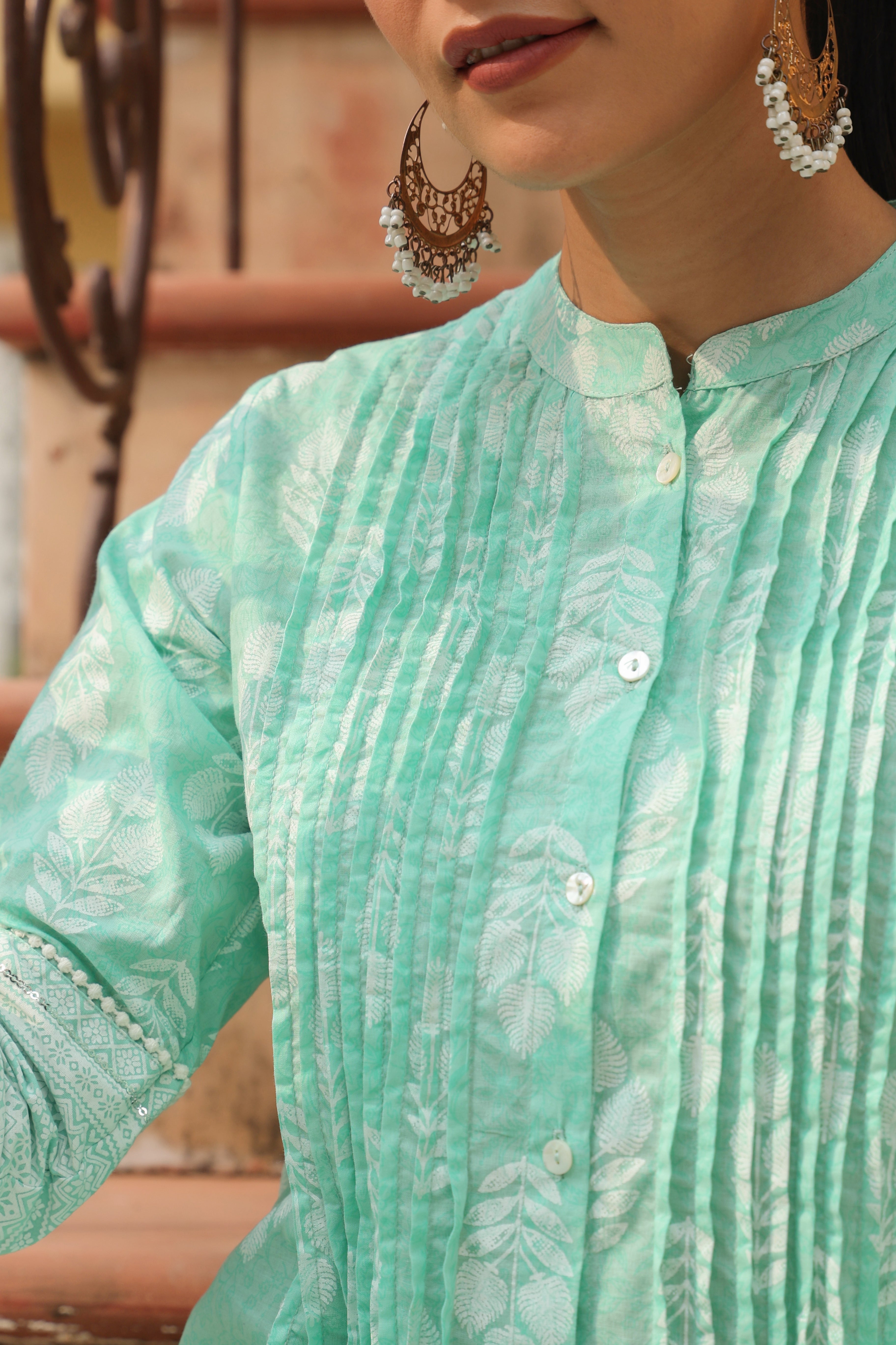 Juniper Mint Ethnic Motif Printed Pure Cotton A-Line Tunic With Lace Work