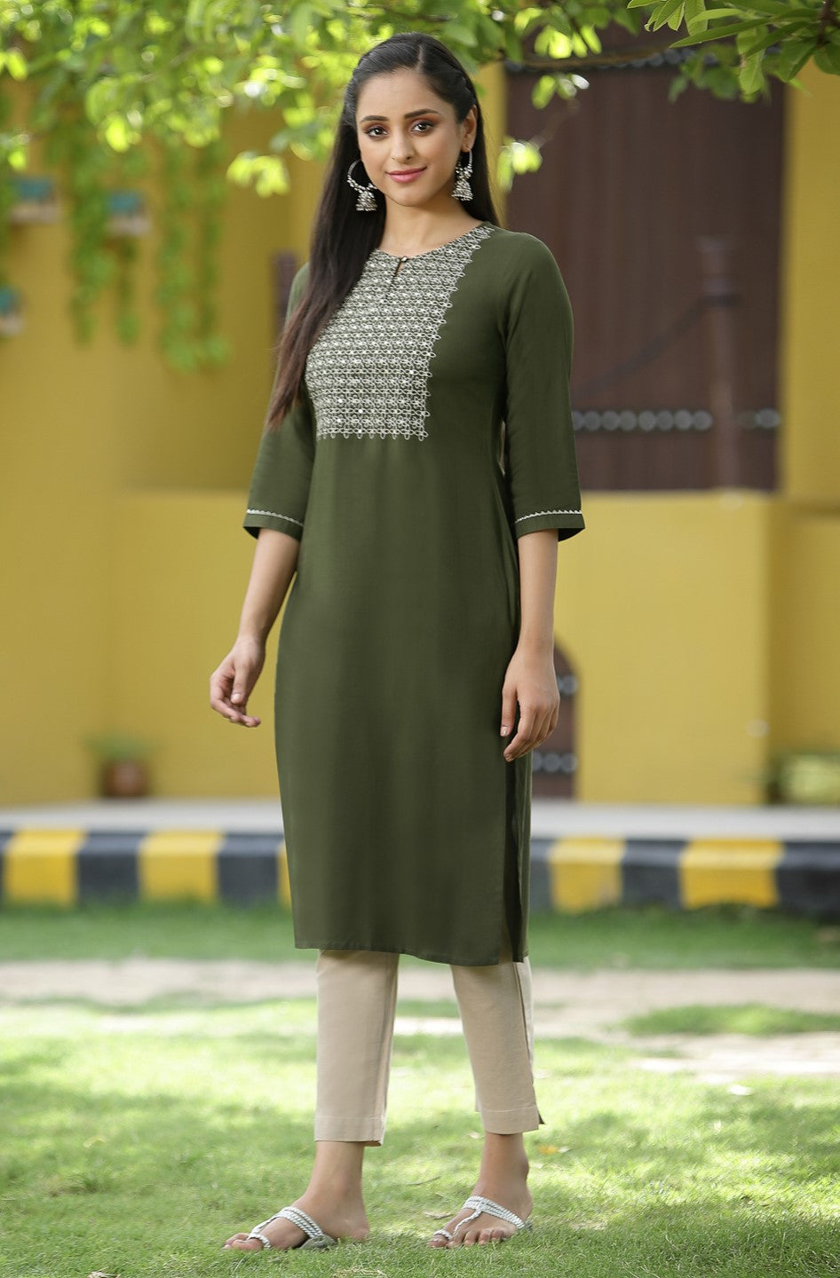 Green Soild Liva Rayon Kurta With Zari Work & Sequins