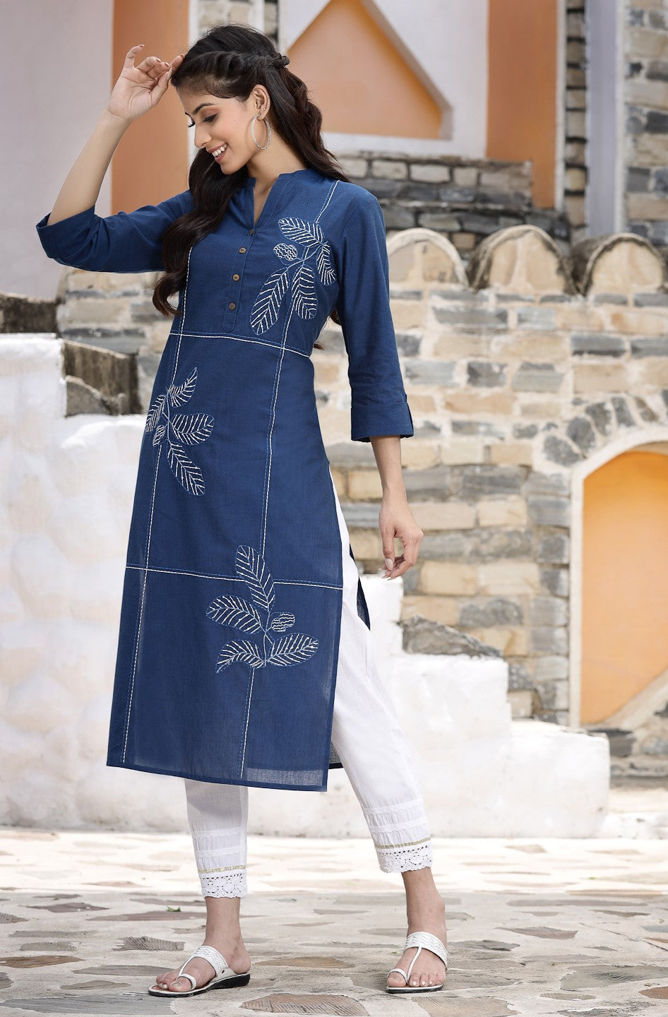 Royal Blue Thread Embroidered Cotton Kurta With Buttons