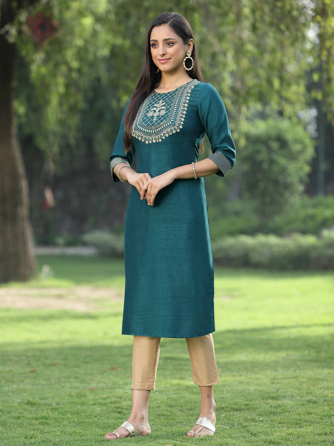 Green Soild Silk Kurta With Zari Work & Sequins