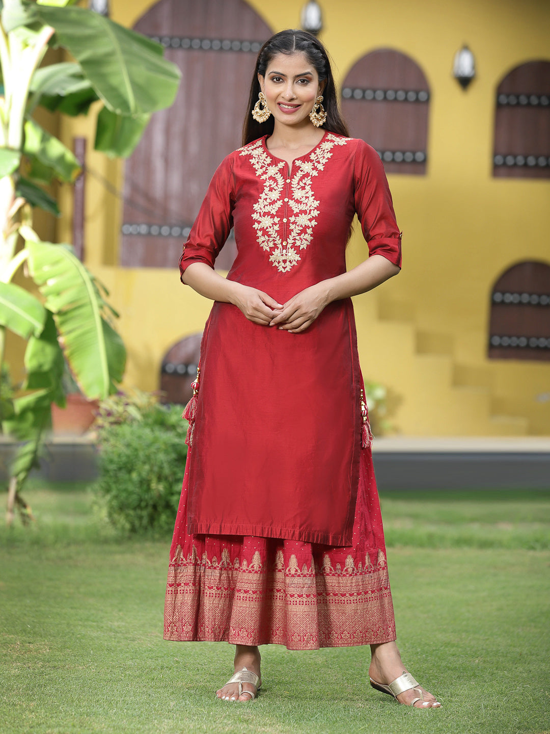 Red Soild Chanderi Kurta With Zari Work & Buttons