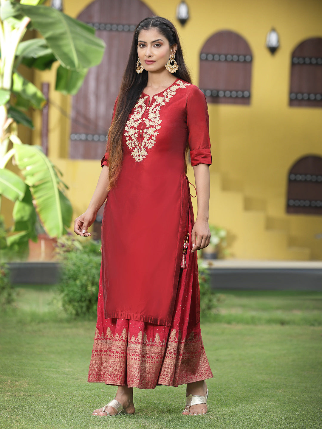 Red Soild Chanderi Kurta With Zari Work & Buttons