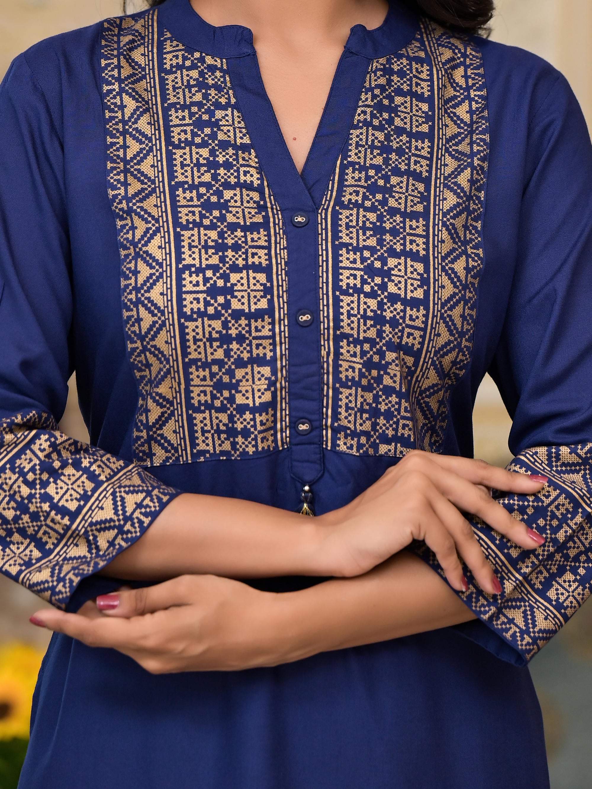 Indigo Geometric Printed Liva Rayon Kurta With Buttons & Tassels