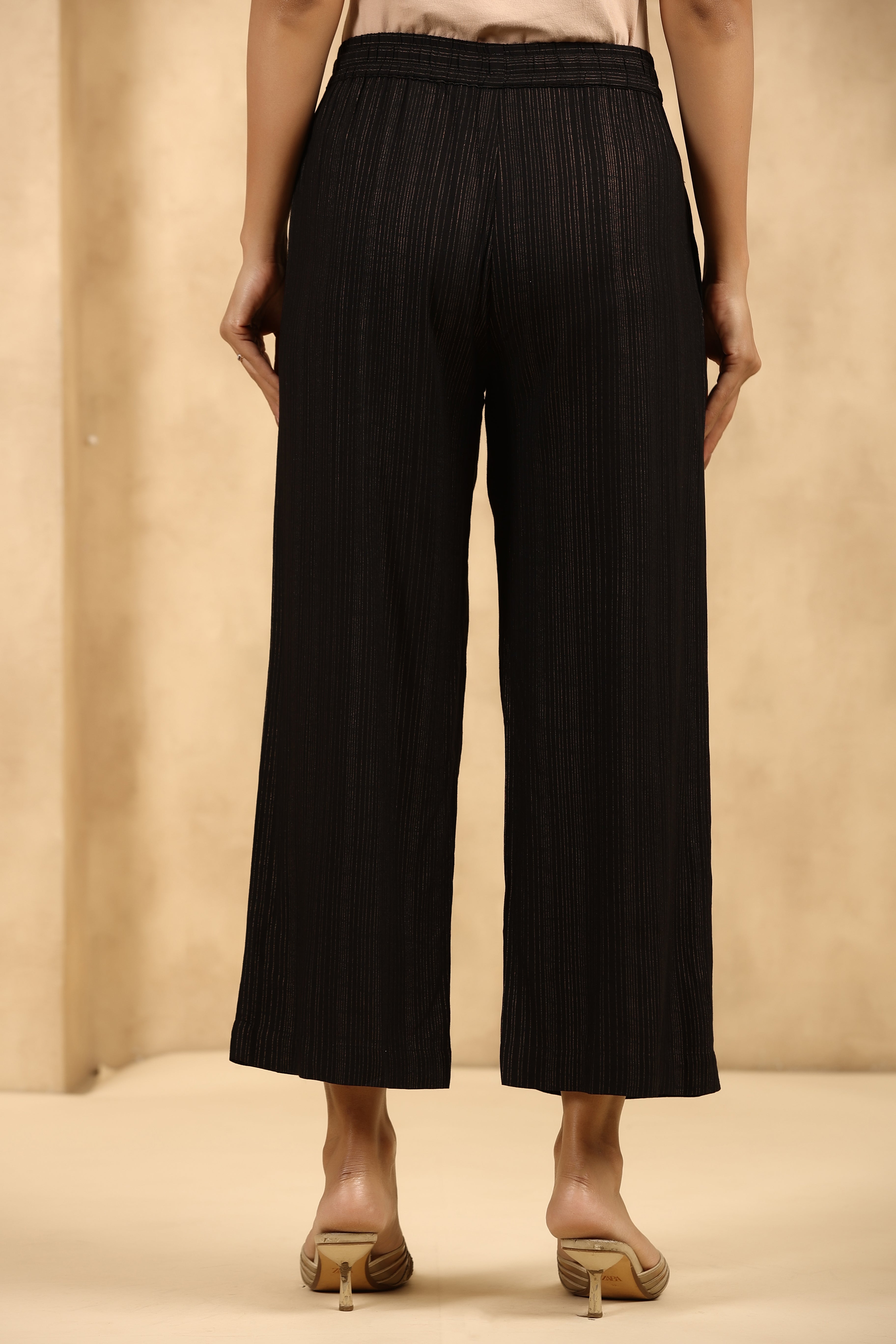 Juniper Women's Black LIVA Rayon Staple Printed Wide leg Palazzo