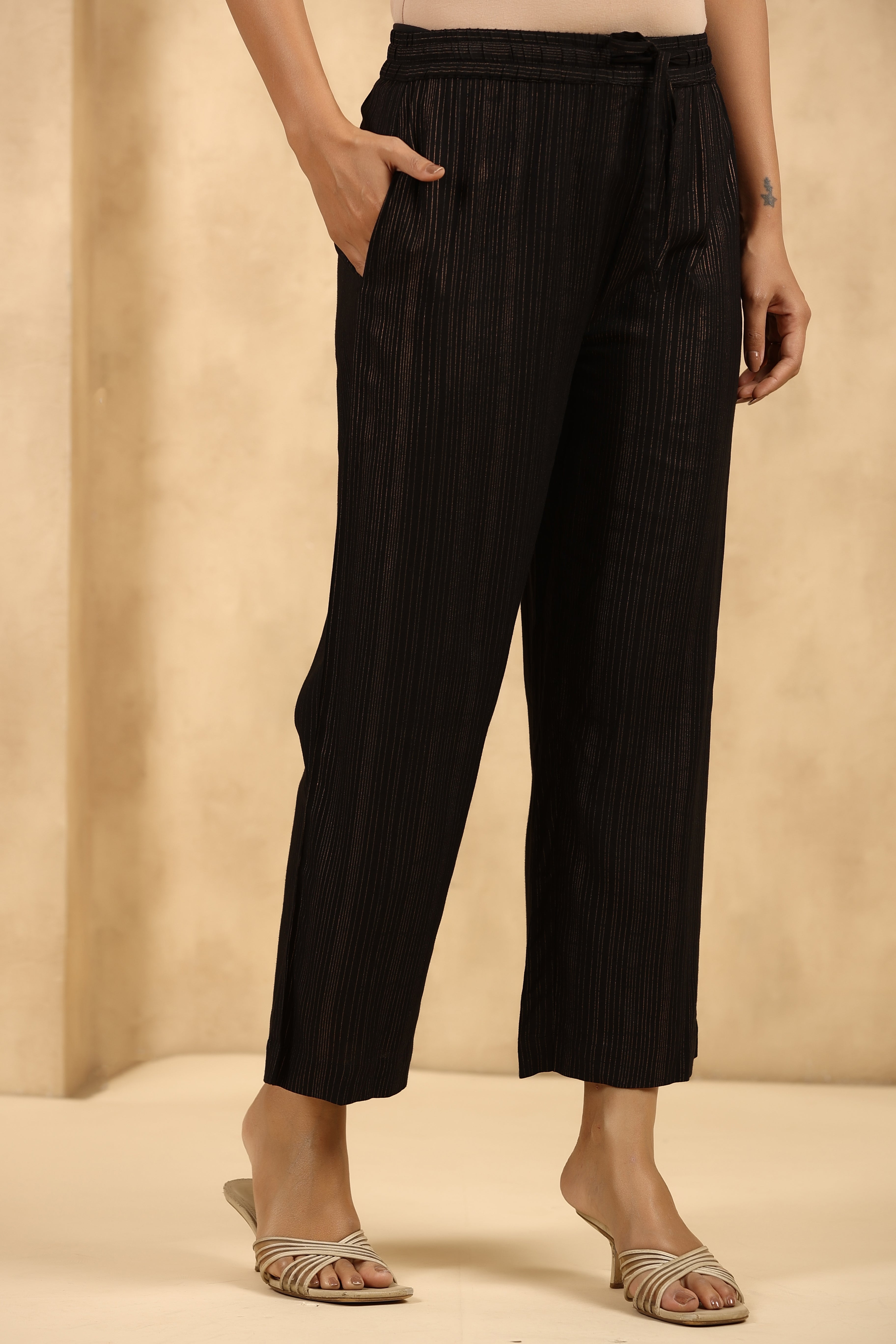 Juniper Women's Black LIVA Rayon Staple Printed Wide leg Palazzo