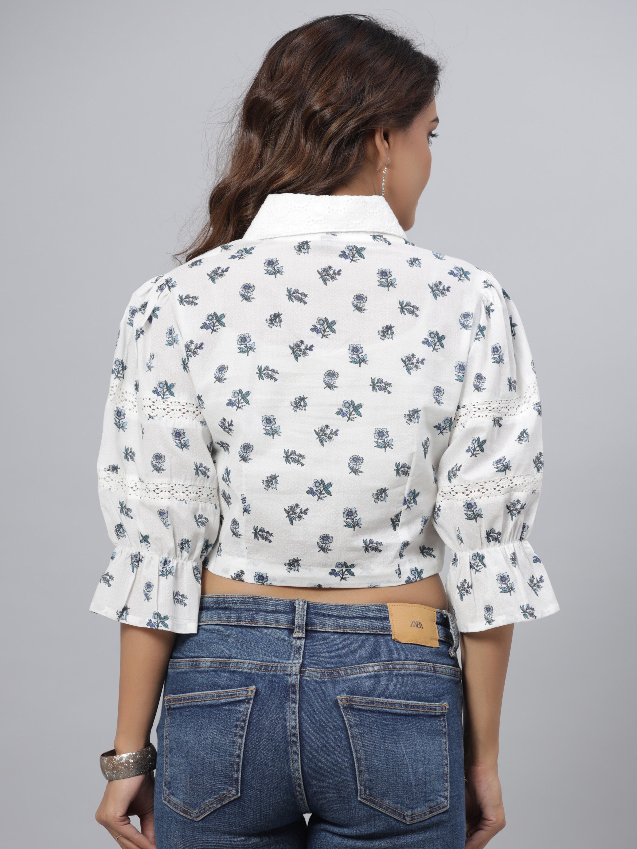 Juniper Women's White  Printed Straight Top