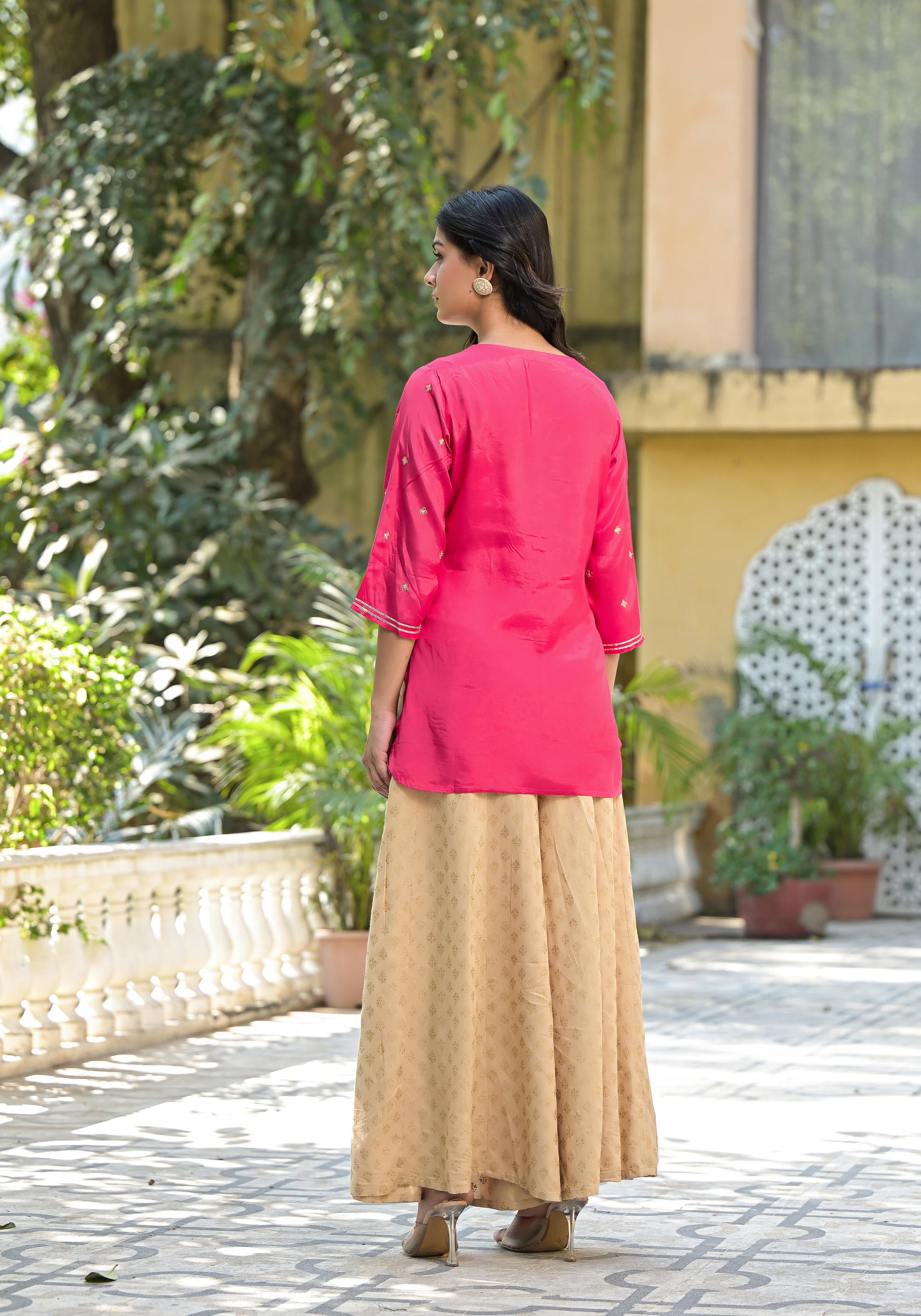 Fuchsia Solid Shantoon Tunic With Sequins & Zari Work