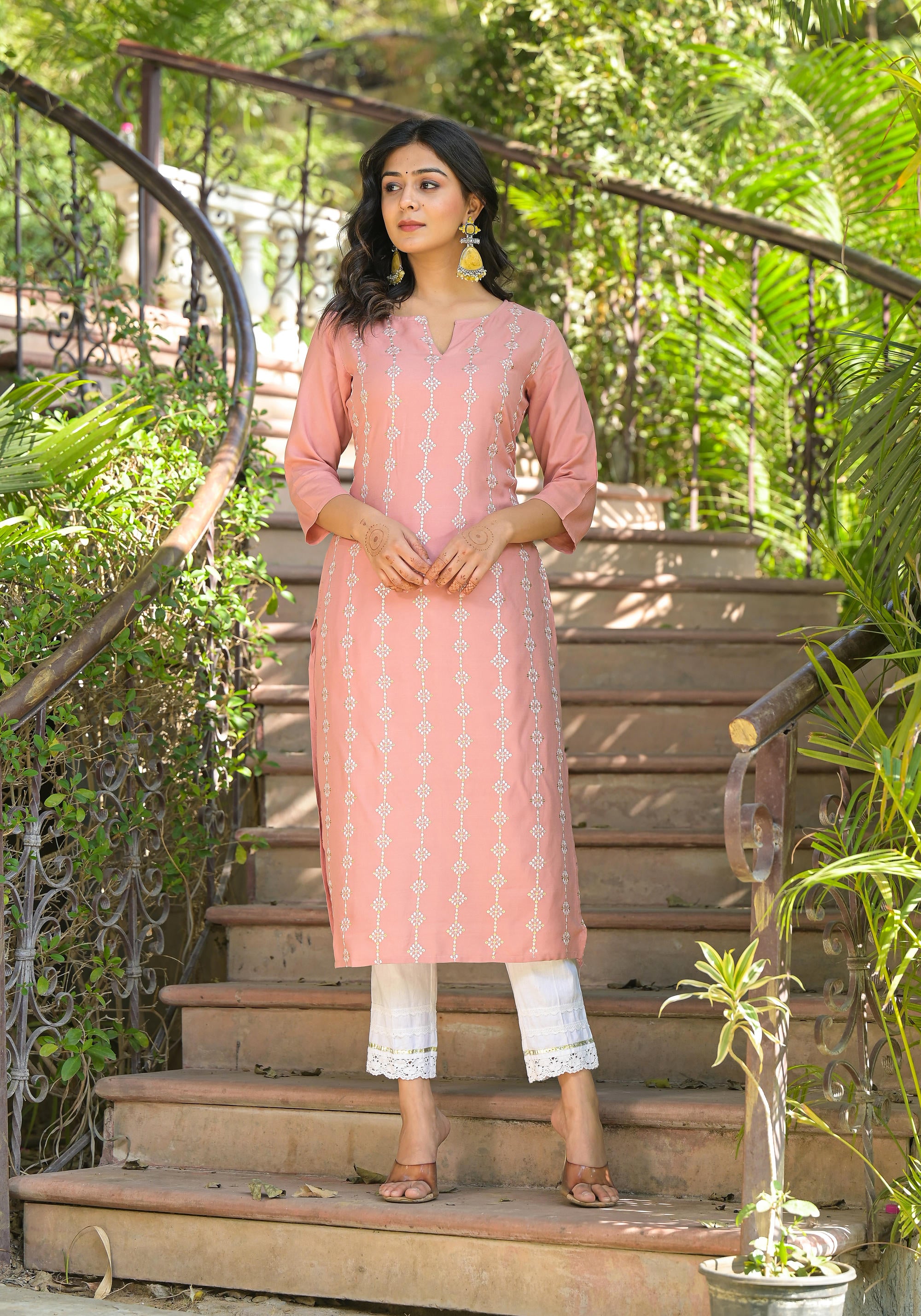 Onion Pink Thread Embroidered Liva Rayon Kurta With Sequins