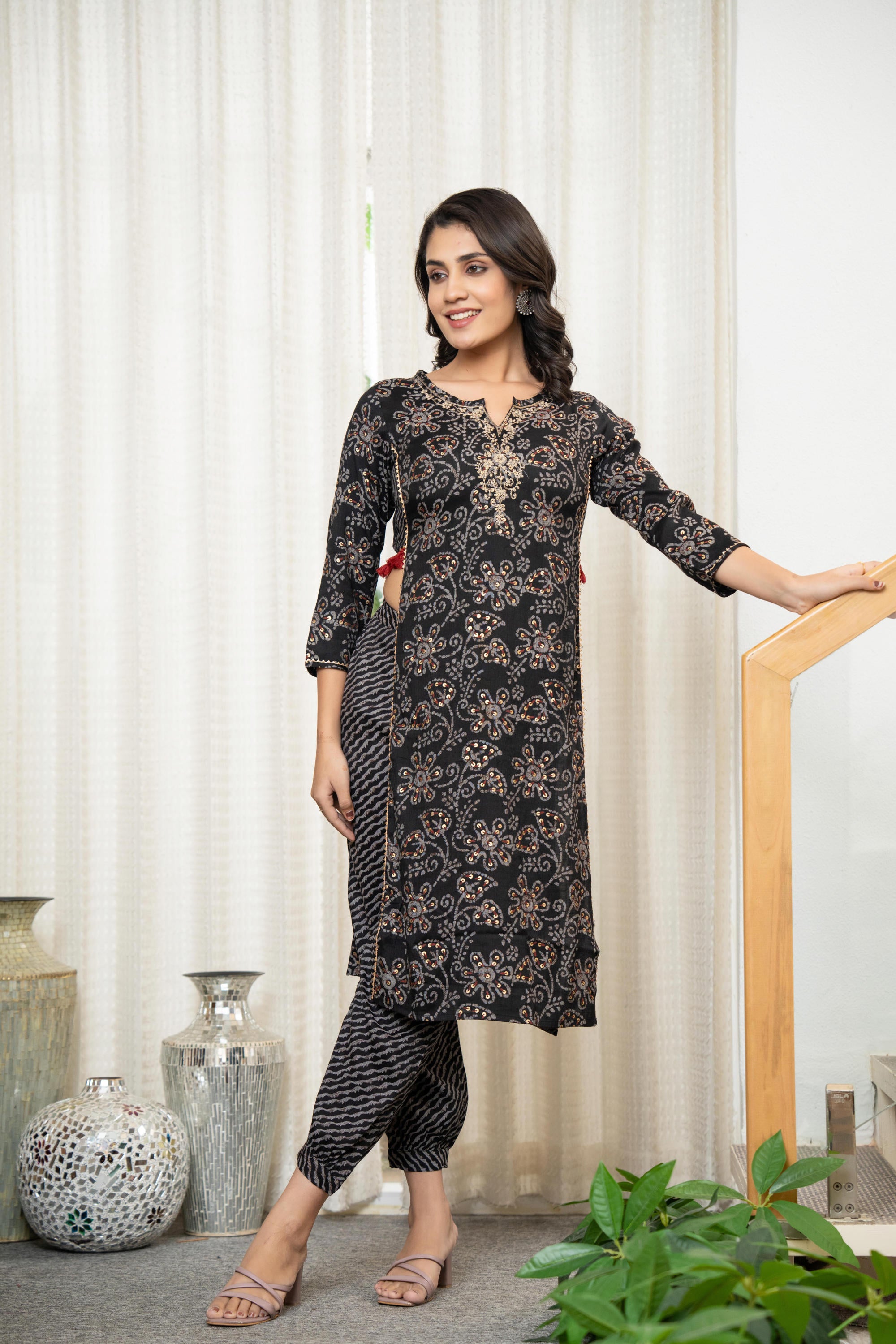 Black Floral Printed Liva Rayon Kurta With Afghani Pants