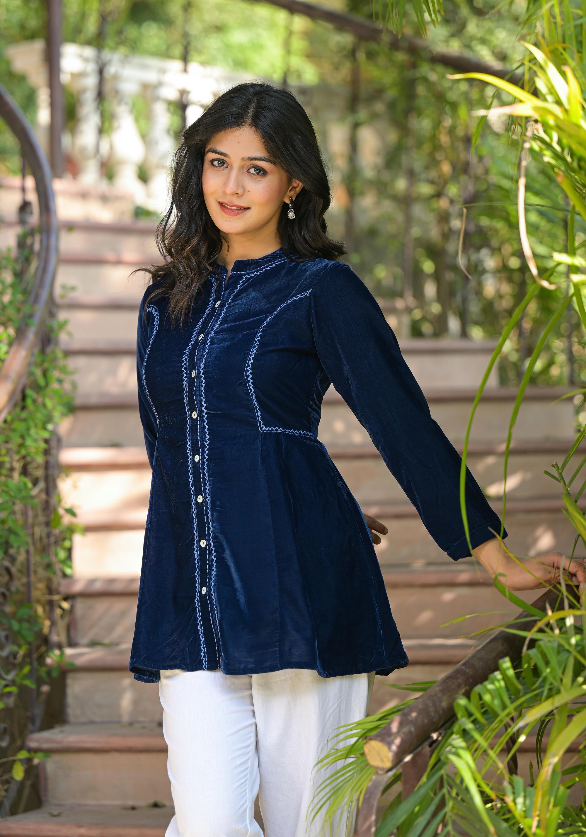 Blue Solid Velvet Tunic With Button Closure