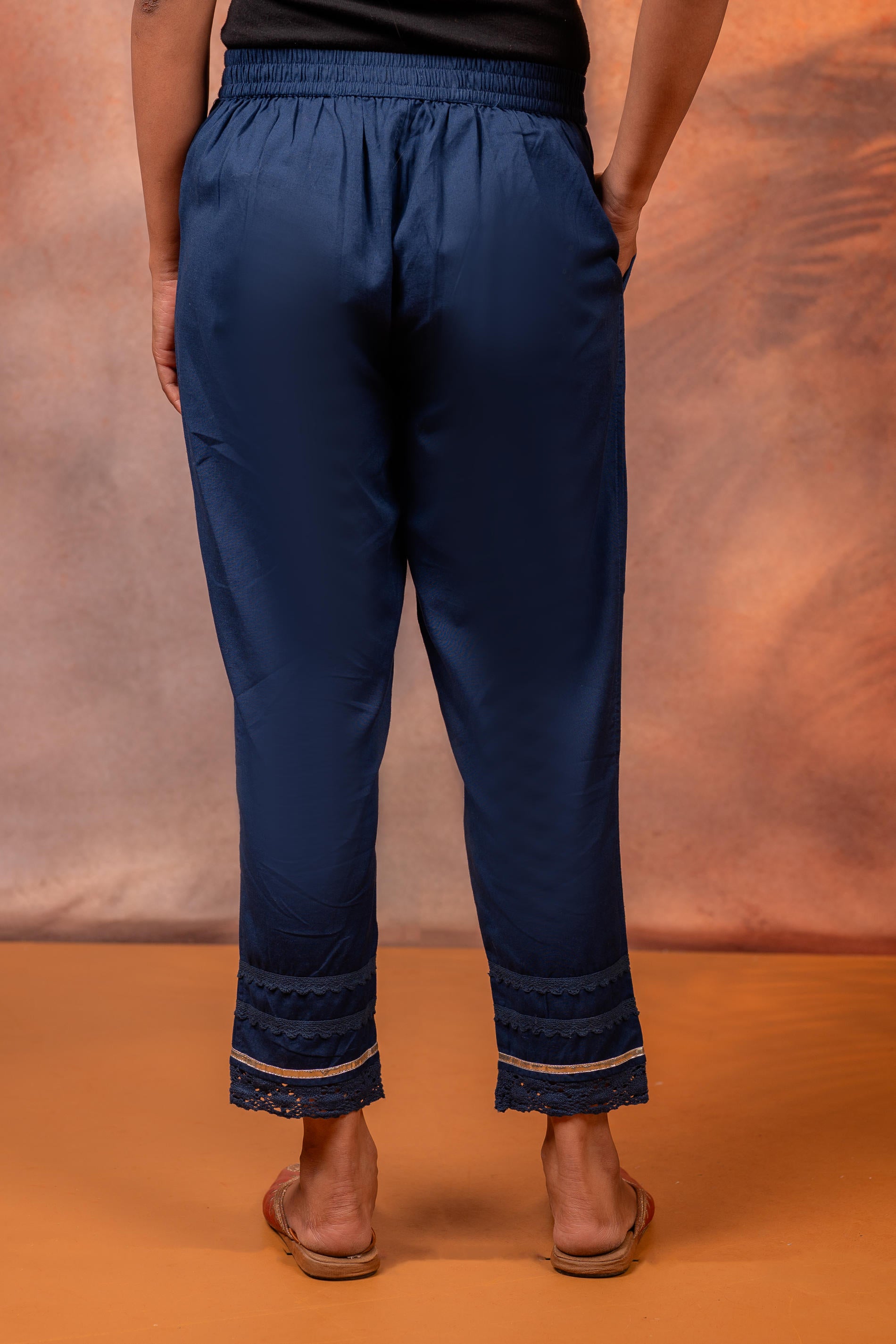 Navy Solid Cotton Flex Slim Fit Women Pants With One Pocket