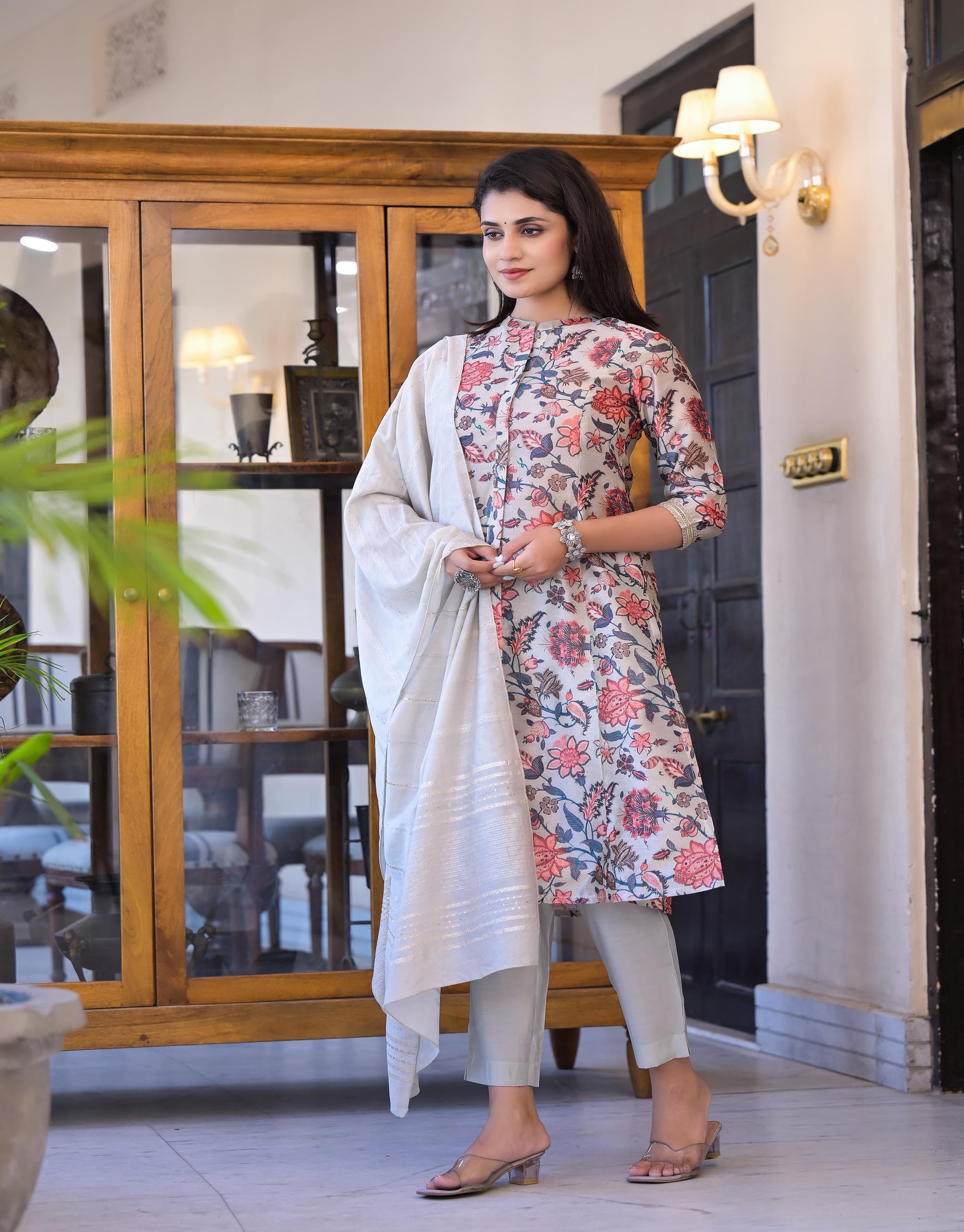 Off White Floral Printed Silk Kurta Set With Sequins