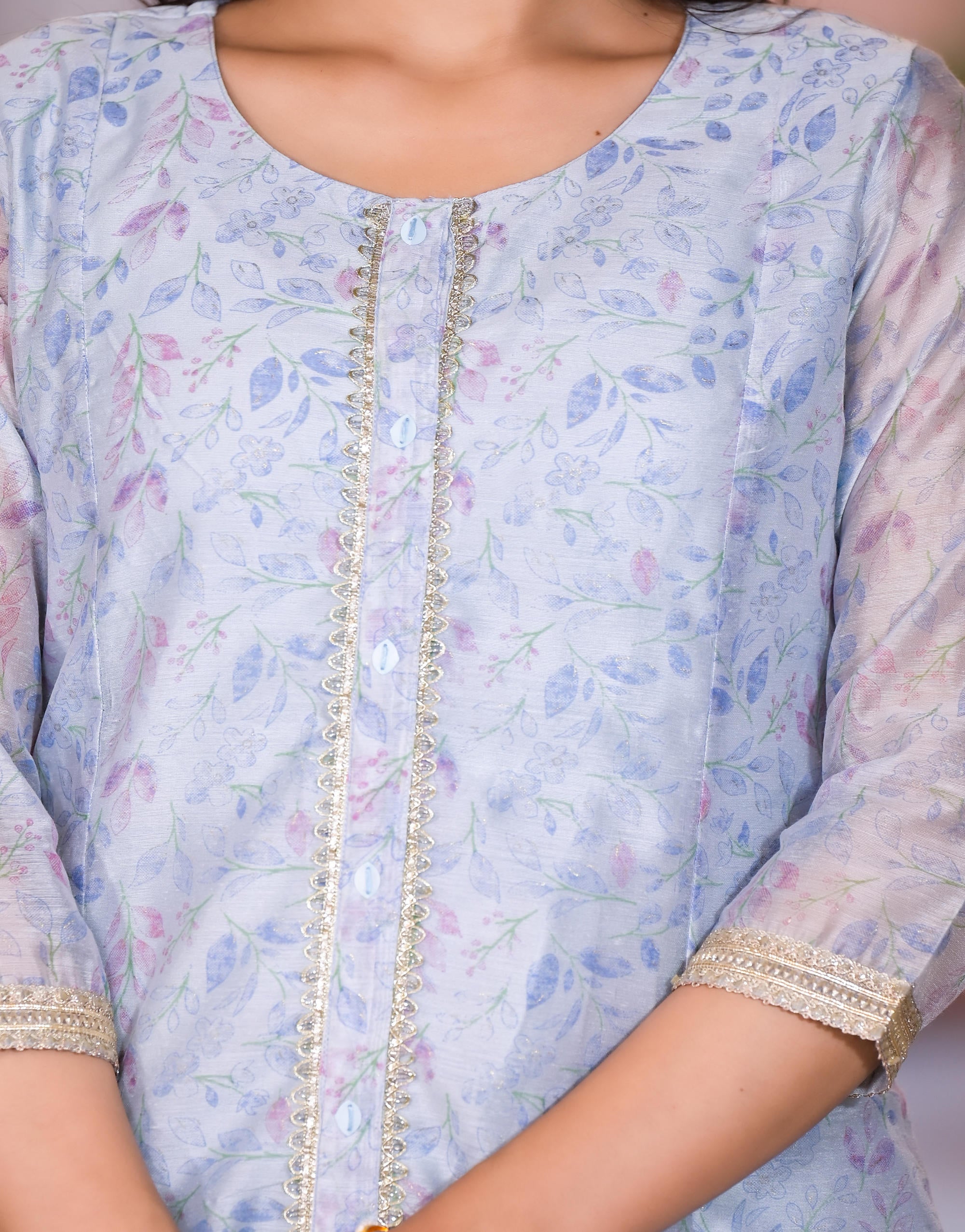 Grey Floral Printed Chanderi Kurta Set With Lace & Buttons