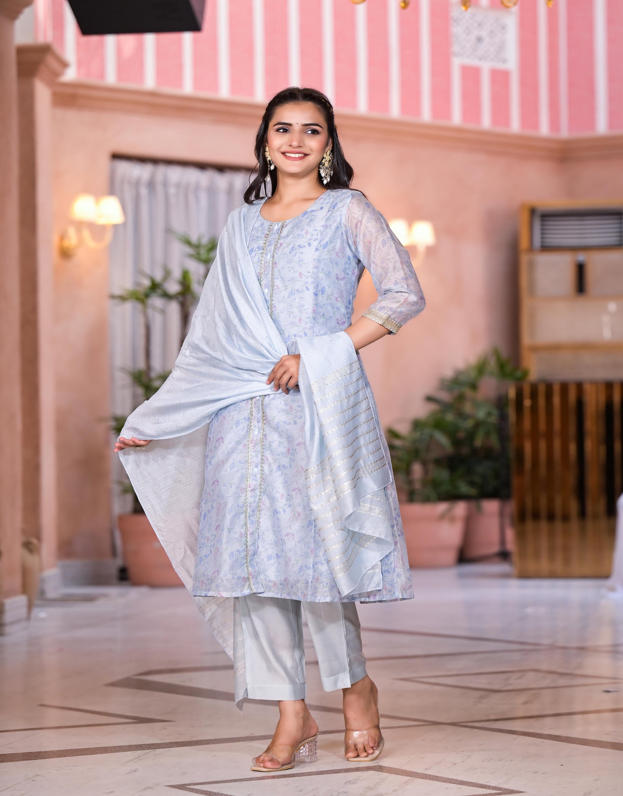 Grey Floral Printed Chanderi Kurta Set With Lace & Buttons