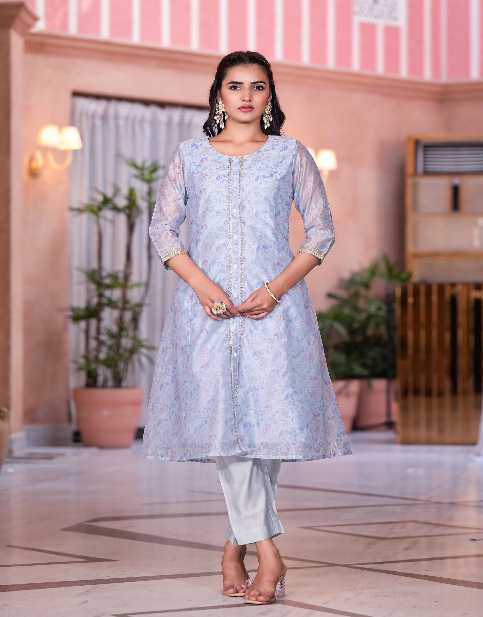 Grey Floral Printed Chanderi Kurta Set With Lace & Buttons