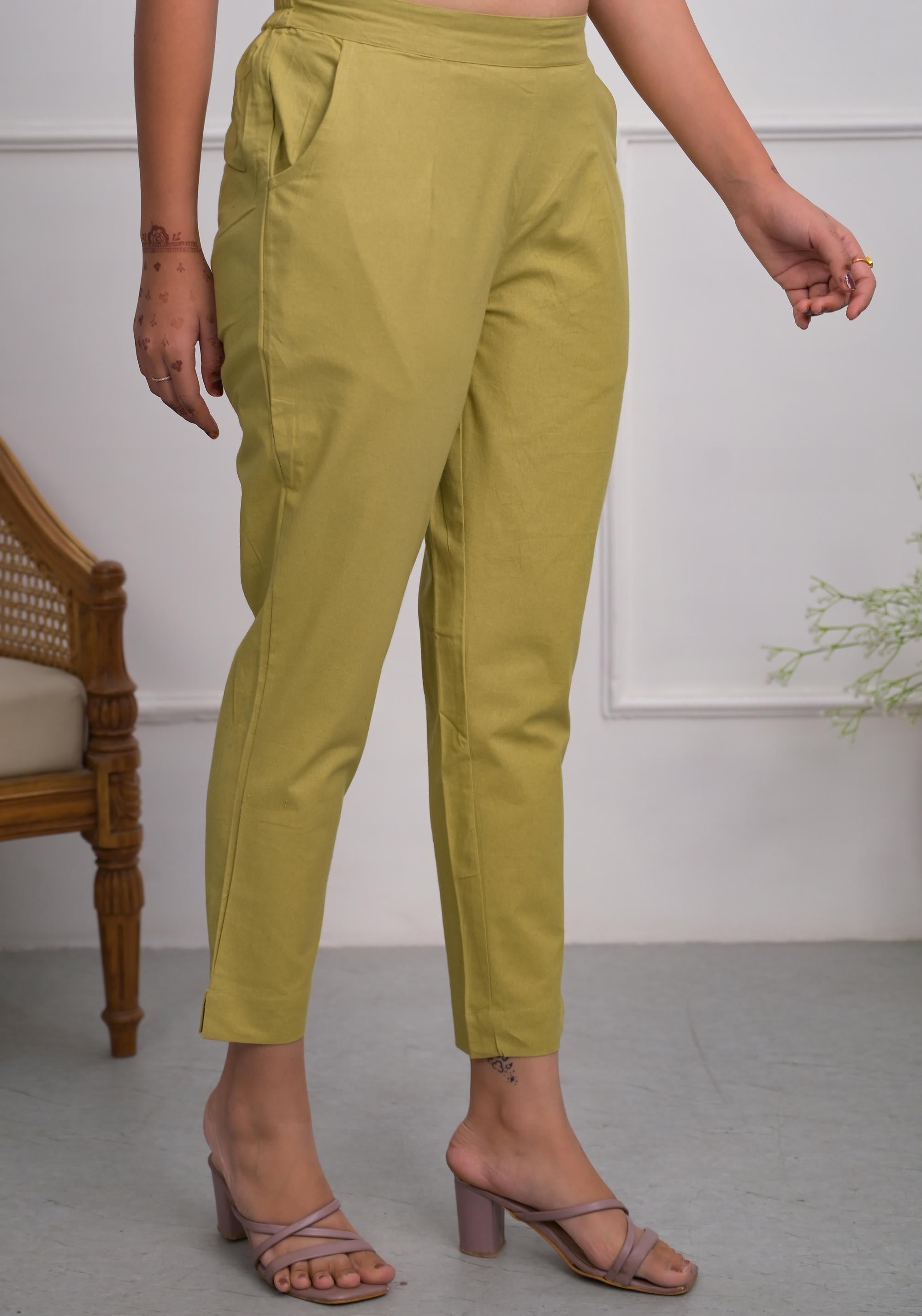 Khaki Solid Cotton Pants With Partially Elasticated Waistband And Two Side Pockets