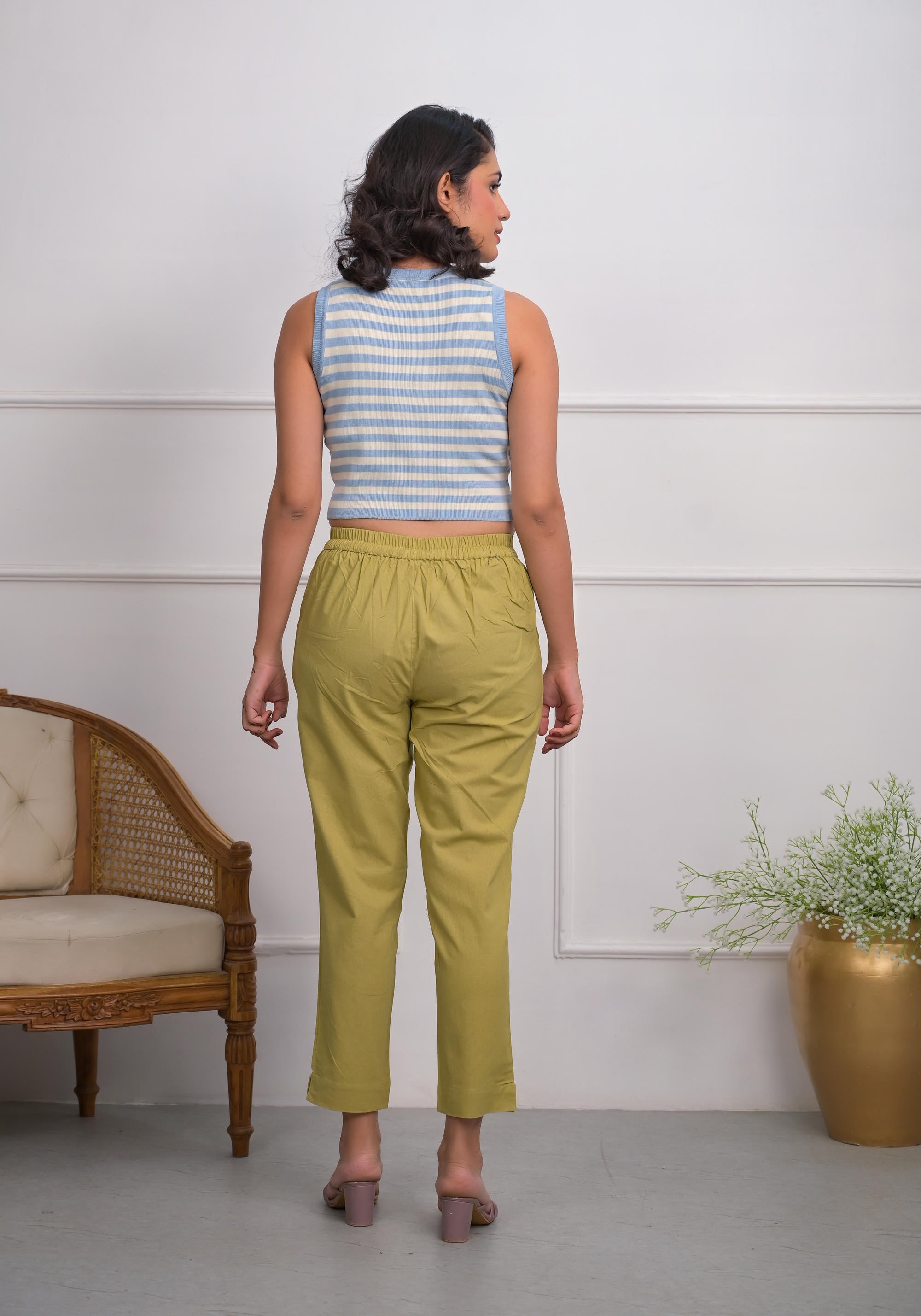 Khaki Solid Cotton Pants With Partially Elasticated Waistband And Two Side Pockets