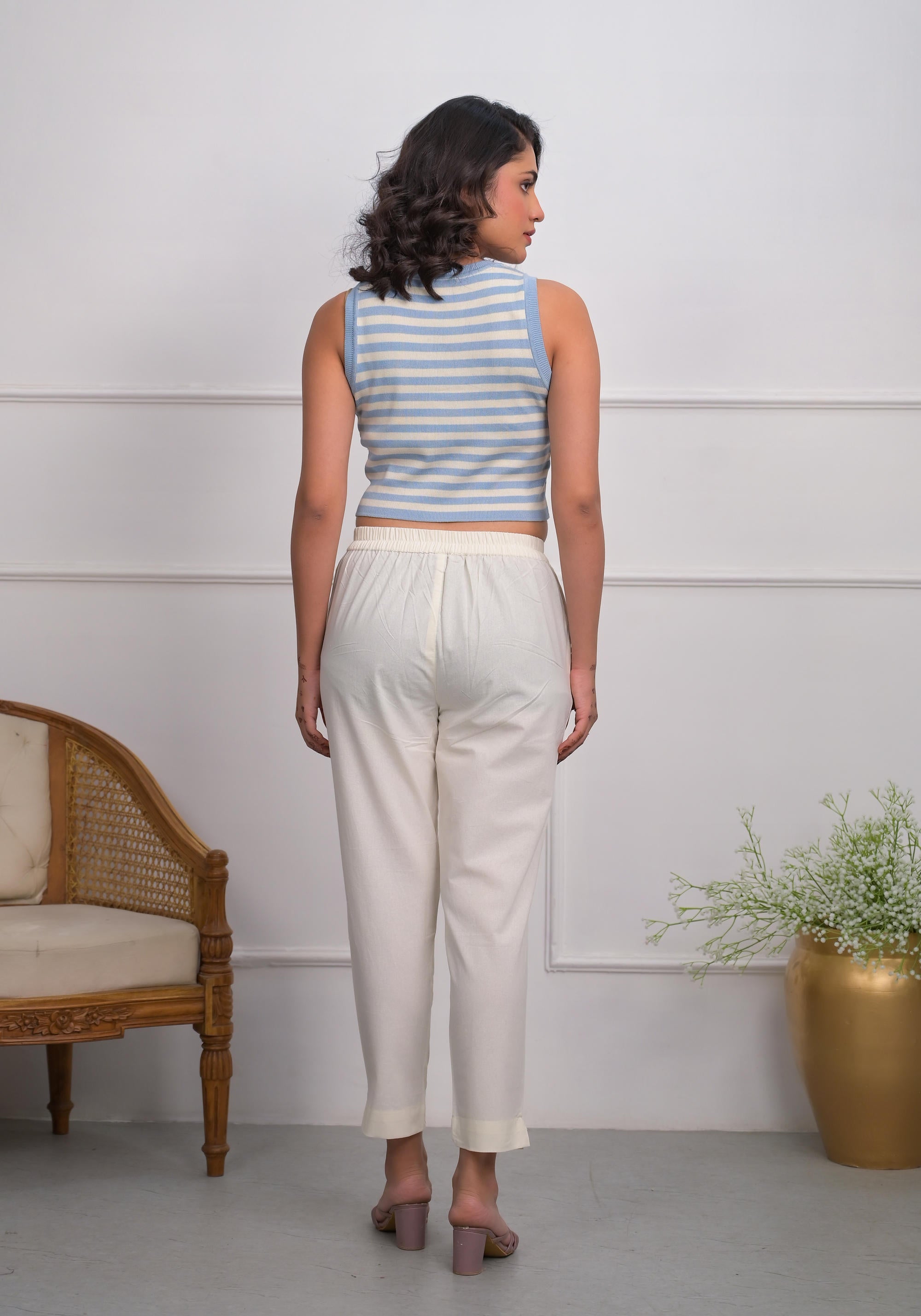 White Solid Cotton Pants With Partially Elasticated Waistband And Two Side Pockets