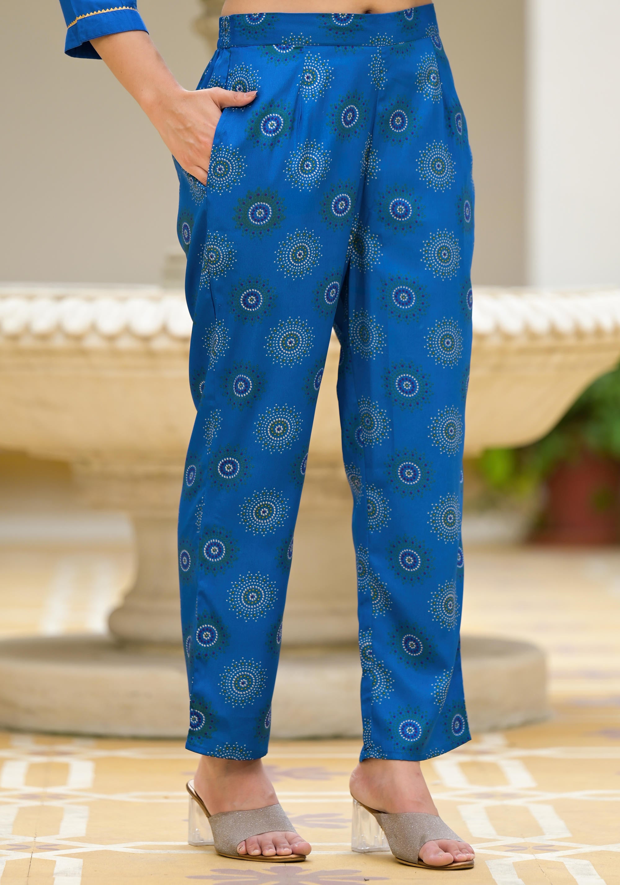 Blue Solid Viscose Kurta Pant With Dupatta Set With Thread & Mirror Work