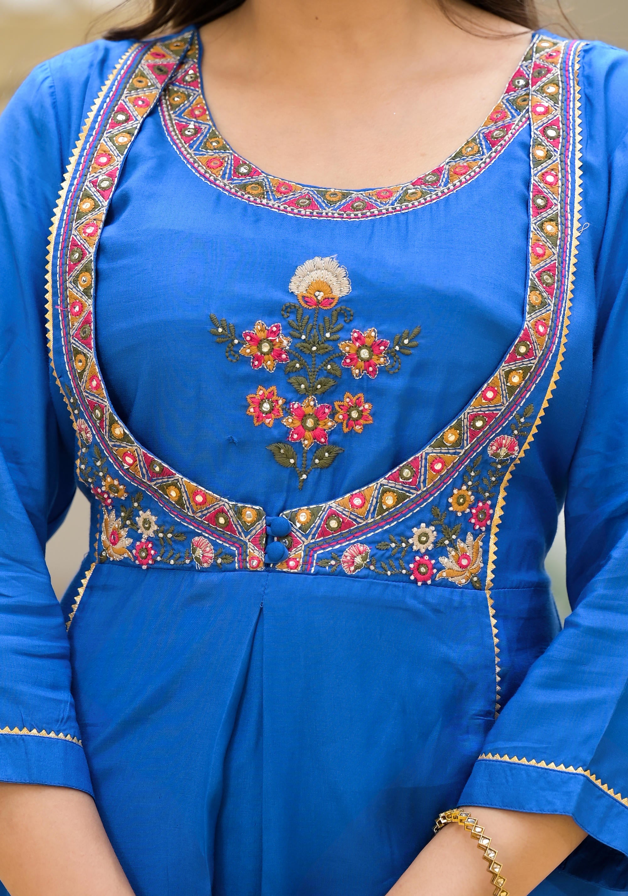 Blue Solid Viscose Kurta Pant With Dupatta Set With Thread & Mirror Work