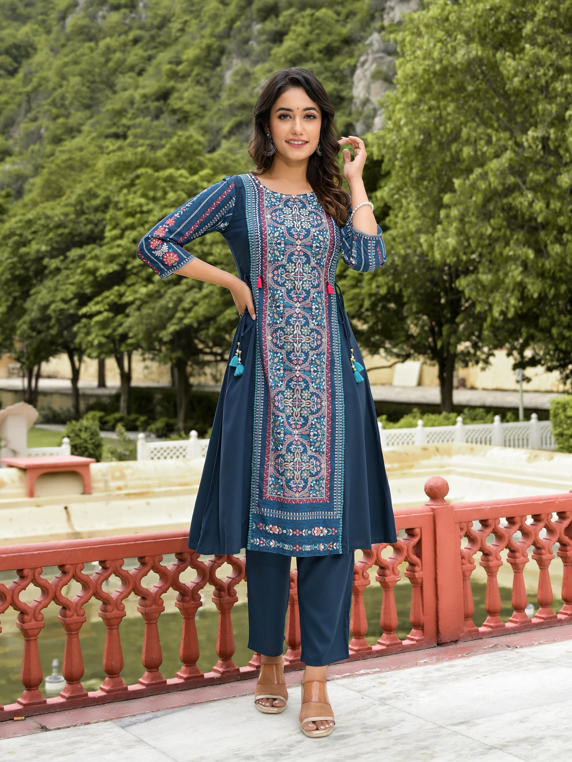 Blue Floral Printed Liva Rayon Kurta Pant And Dupatta Set With Doris At Waist & Thread Work And Tassels
