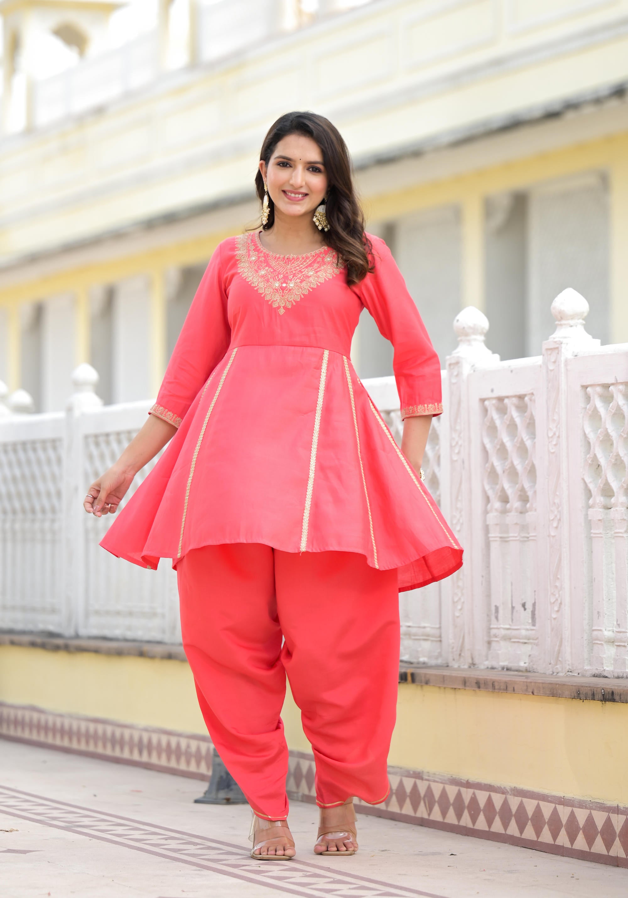 Peach Solid Viscose Kurta & Pant Set With Zari & Mirror Work