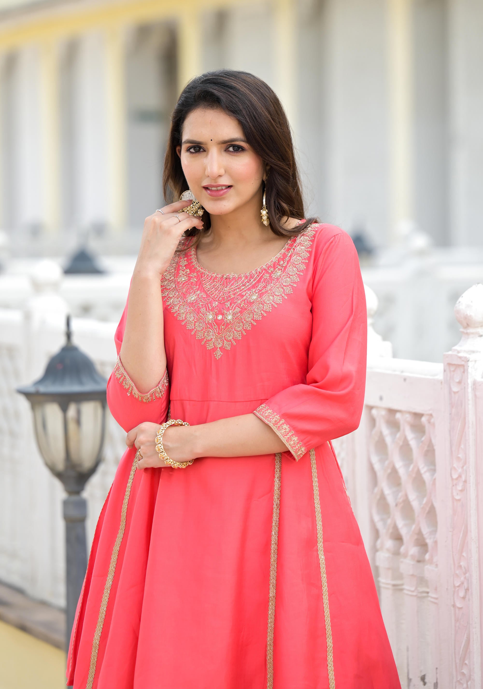 Peach Solid Viscose Kurta & Pant Set With Zari & Mirror Work