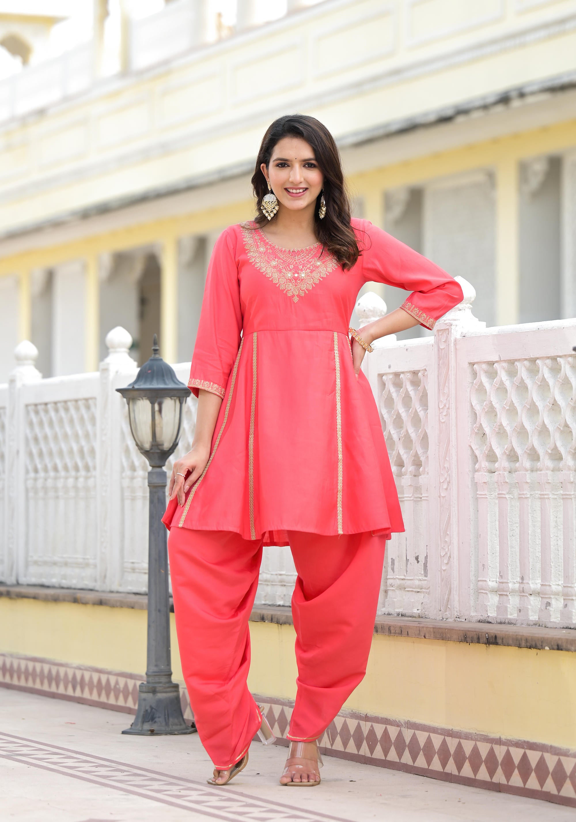 Peach Solid Viscose Kurta & Pant Set With Zari & Mirror Work