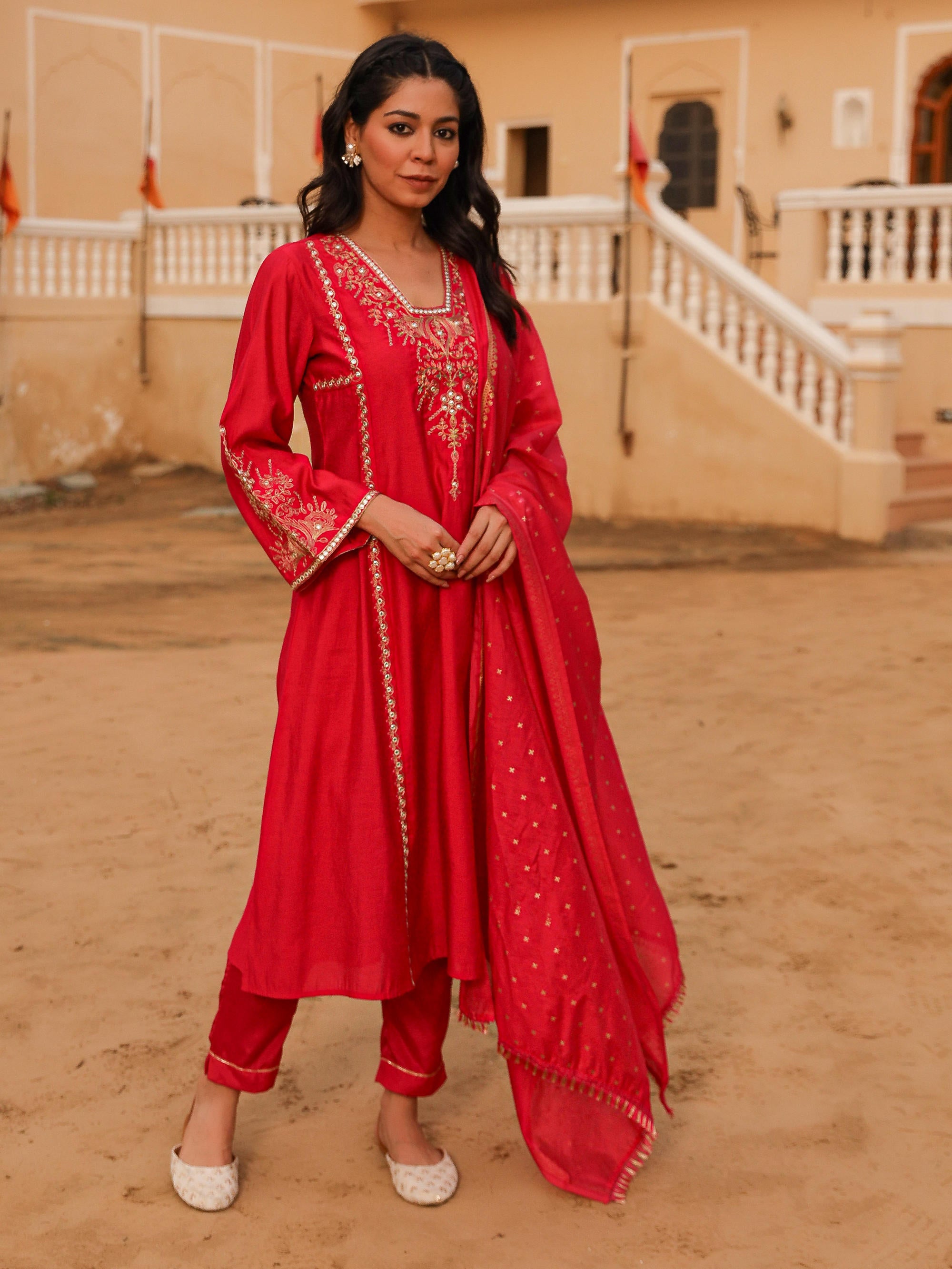 The Swarn Fuchsia Thread Embroidered Viscose Kurta Pant And Dupatta With Mirror & Zari work