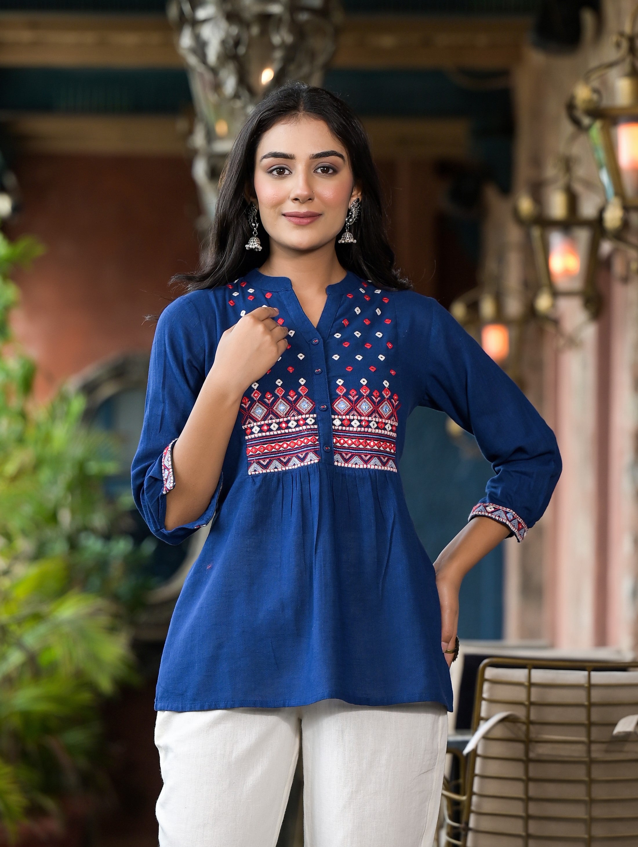 Blue Solid Cotton Short Tunic With Thread & Mirror Work