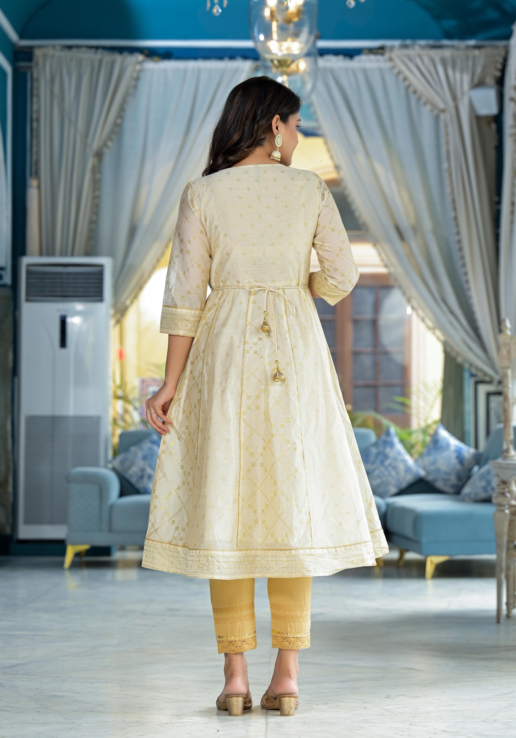 Ivory  Ethnic Motif Printed Chanderi Kurta With Zari & Gota Patti Work