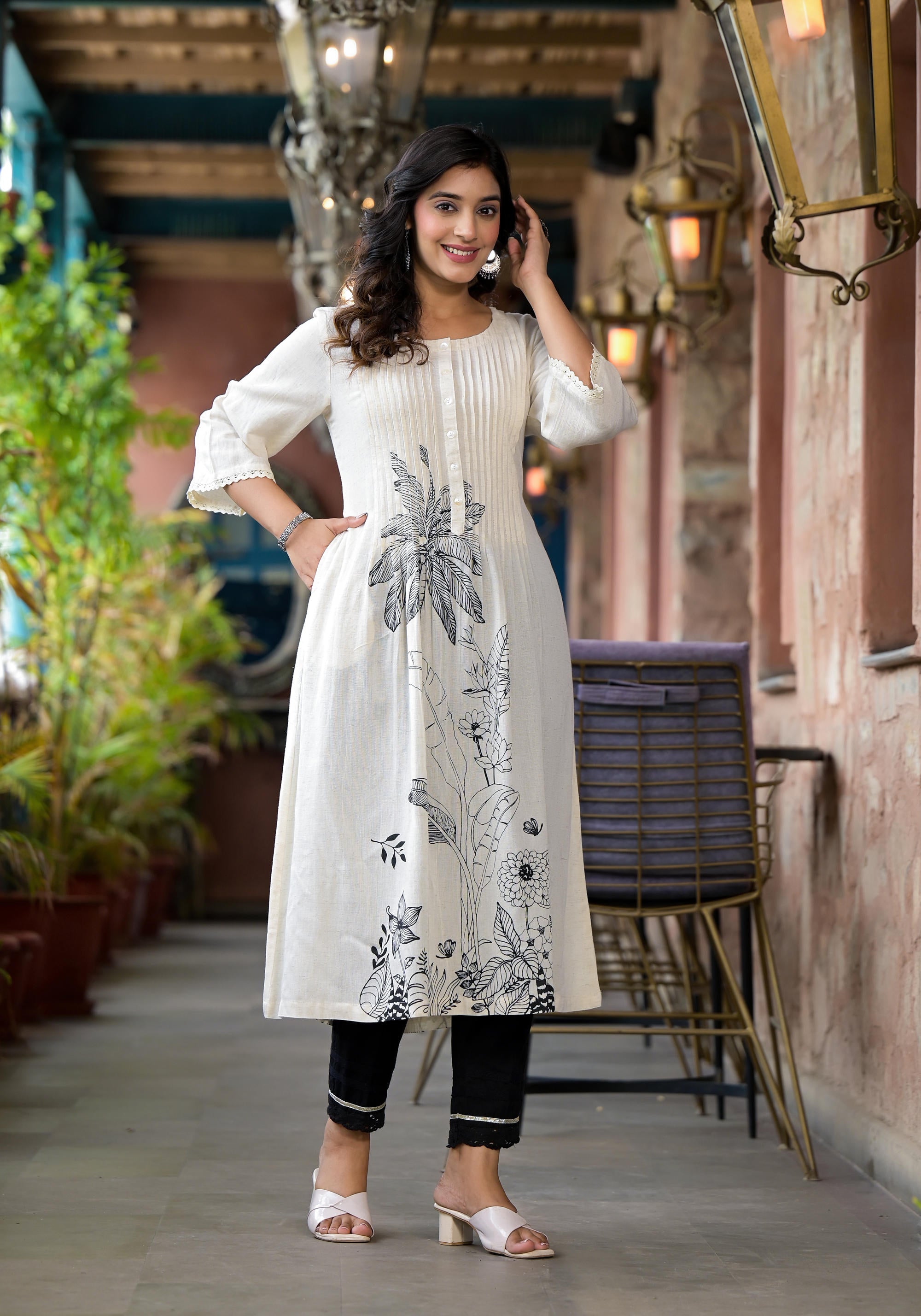 Natural Floral Printed Kurta With Buttons & Lace