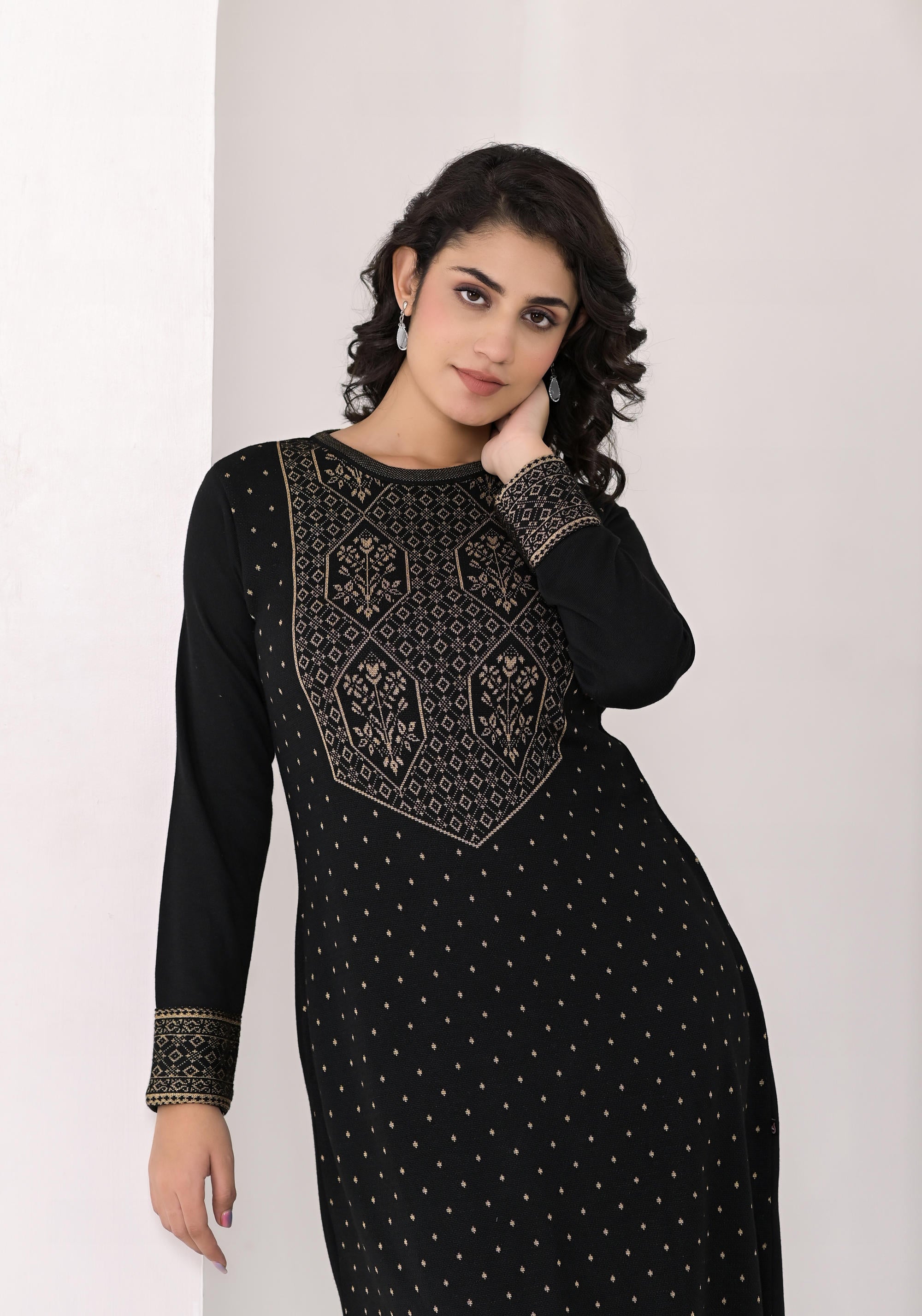 Black Ethnic Motif Printed Cotton Winter Wear Kurta