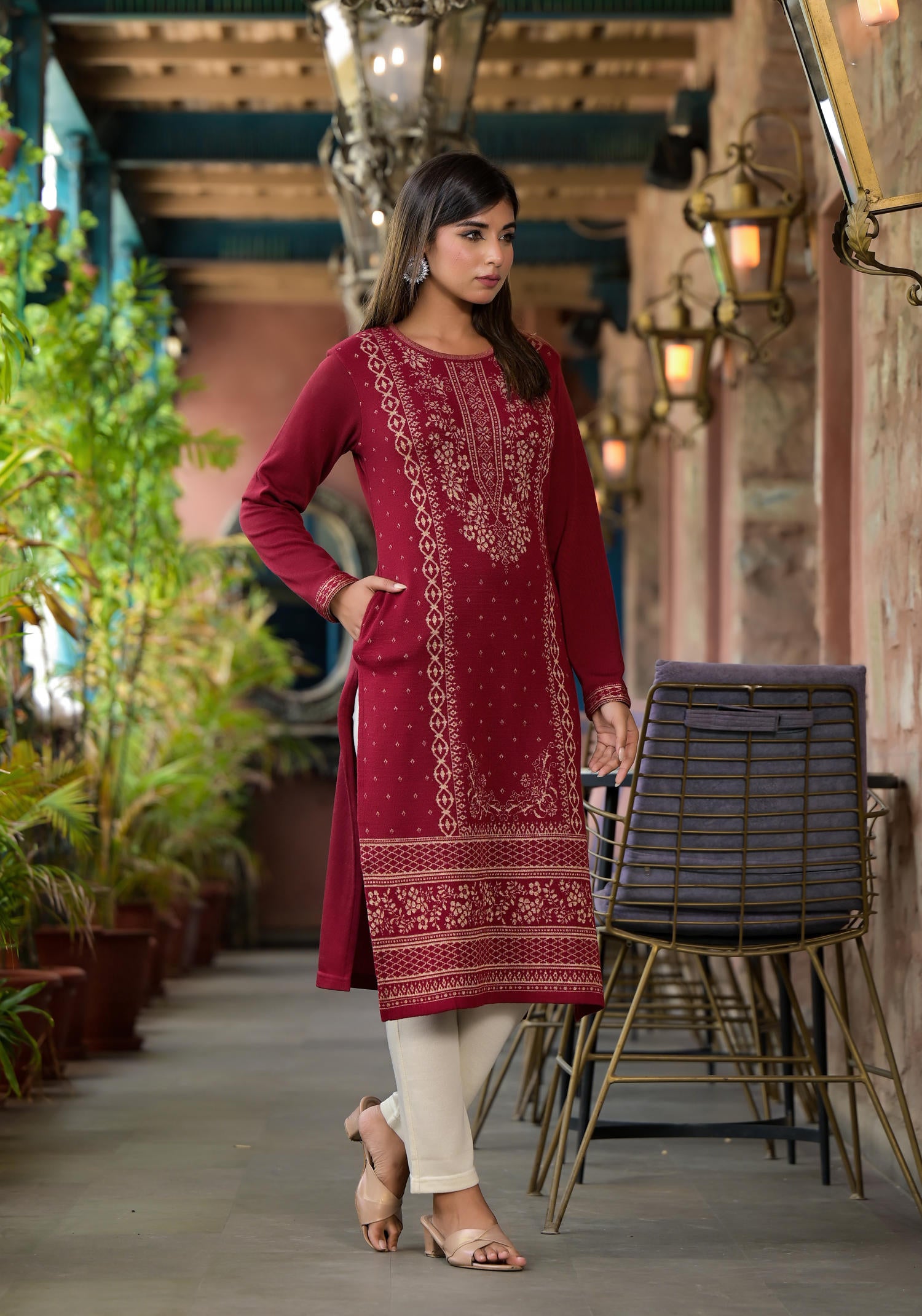 Maroon Ethnic Motif Printed Polycotton Winter Wear Kurta