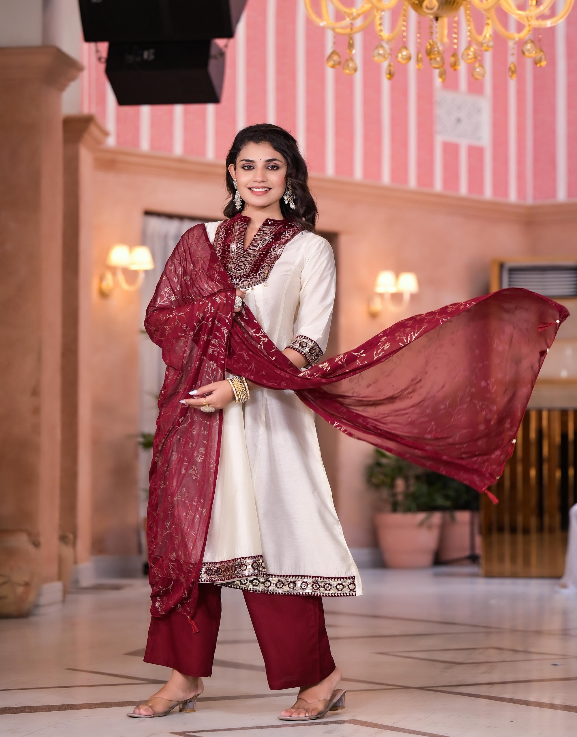 Ivory Zari Embroidered Chanderi Kurta Set With Sequins & Beads