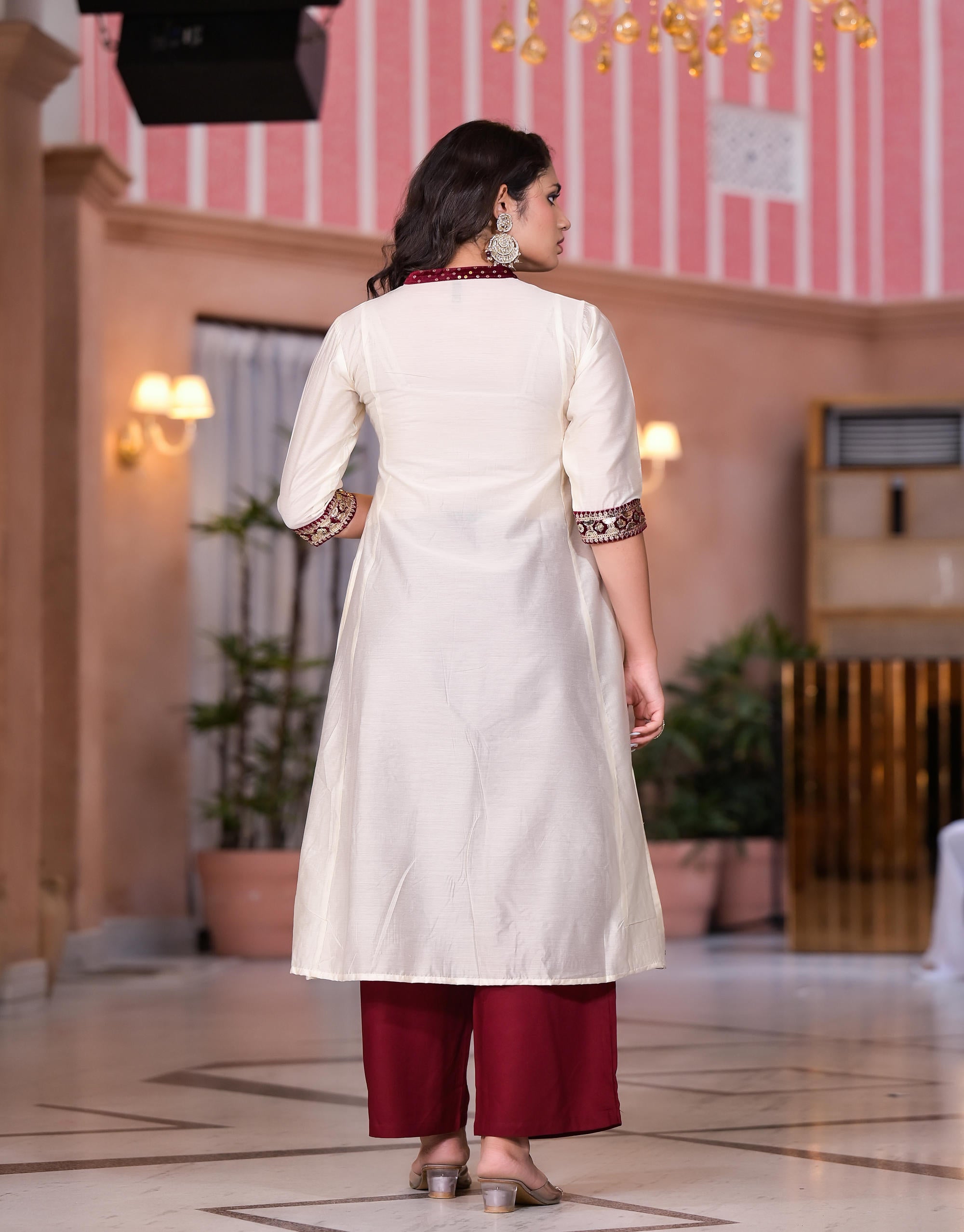 Ivory Zari Embroidered Chanderi Kurta Set With Sequins & Beads