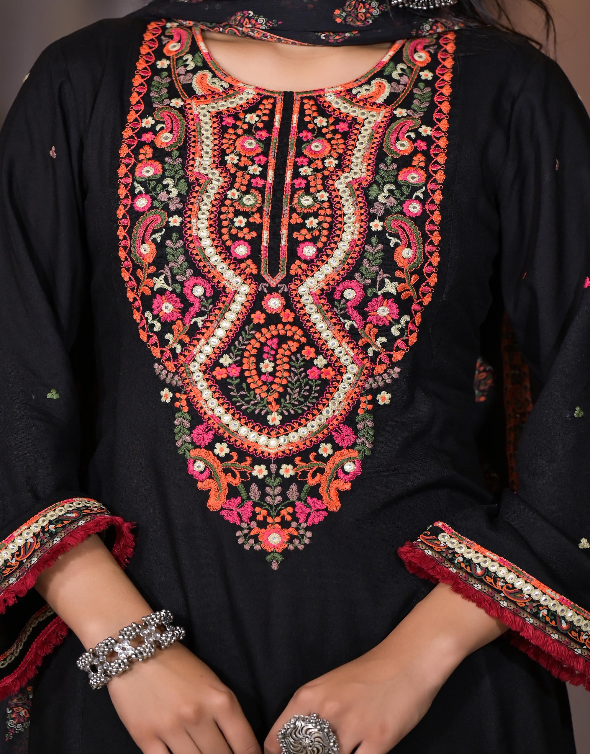 Black Thread Embroidered Rayon Kurta Set With Mirror Work