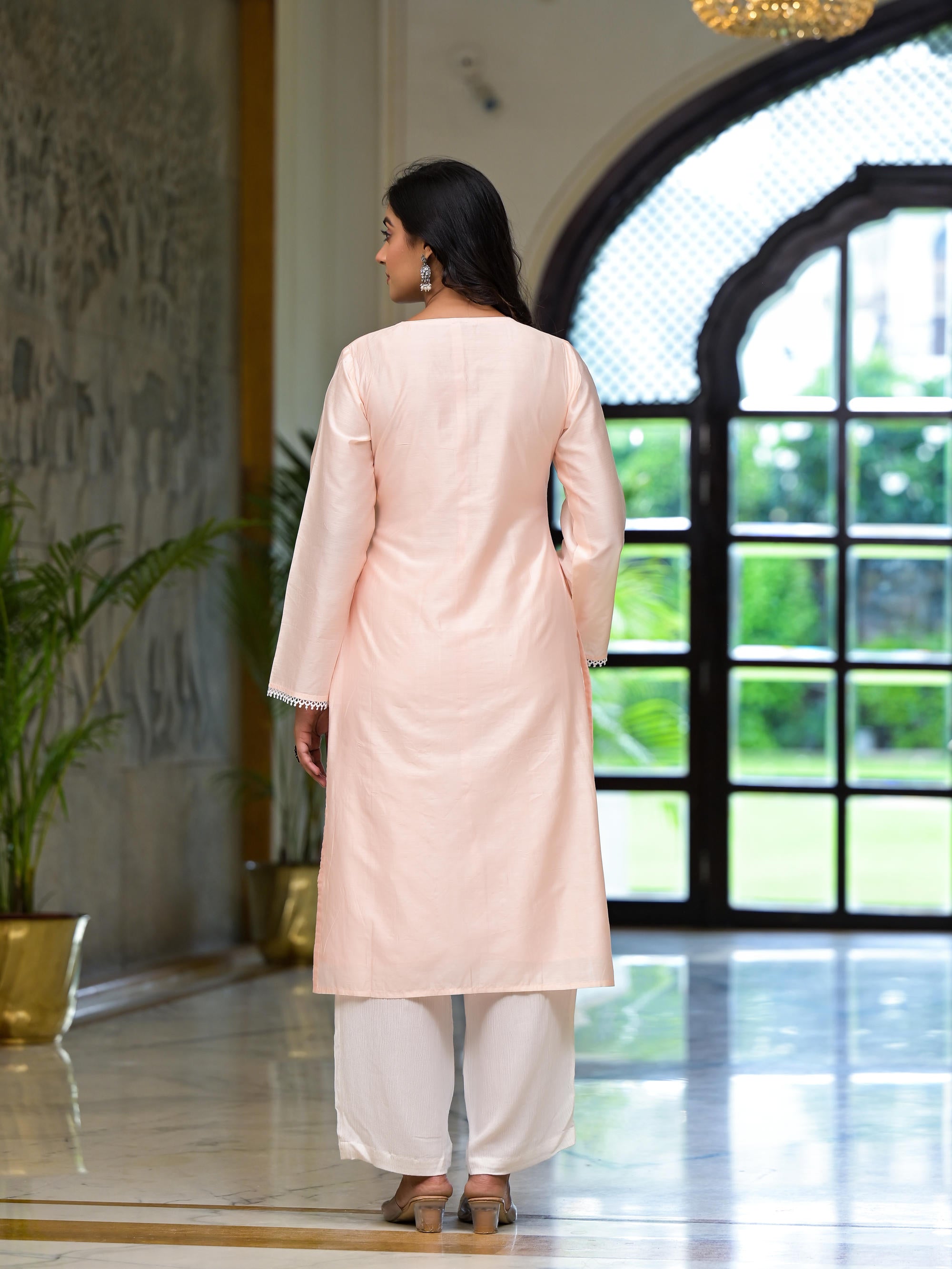 Pink Thread Embroidered Viscose Kurta Set With Thread & Mirror Work