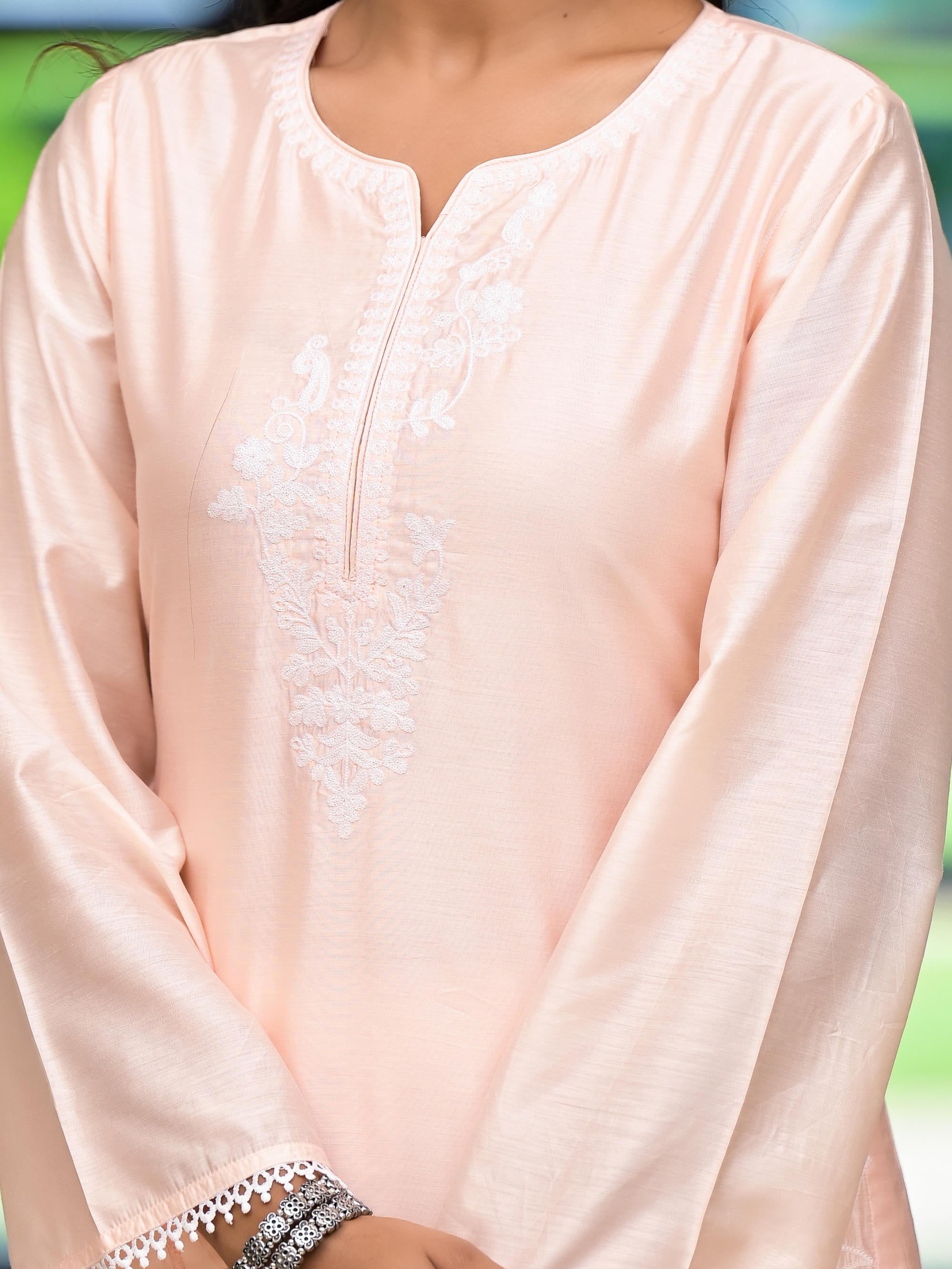 Pink Thread Embroidered Viscose Kurta Set With Thread & Mirror Work