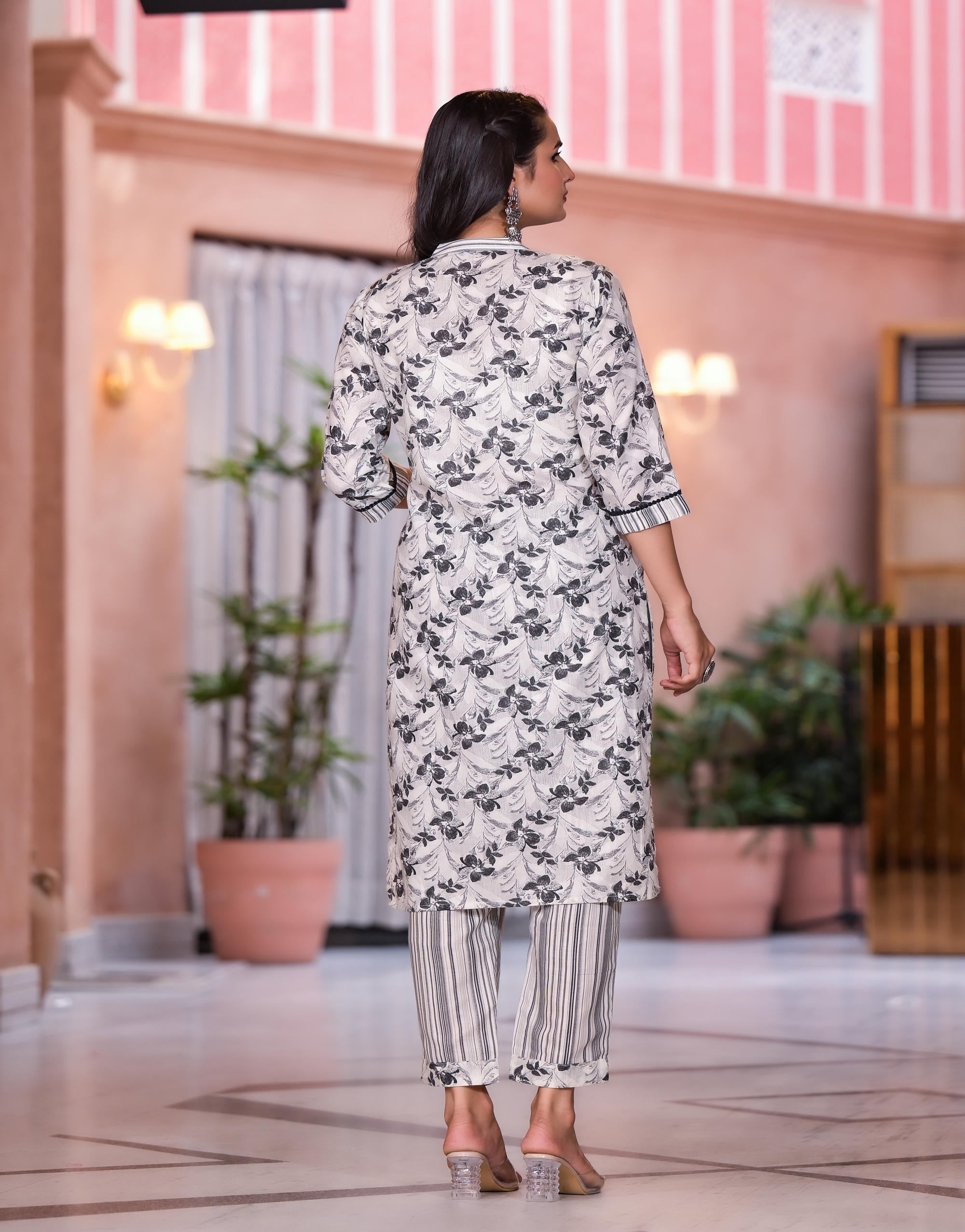 Grey Floral Printed Cotton Kurta Set With Lace